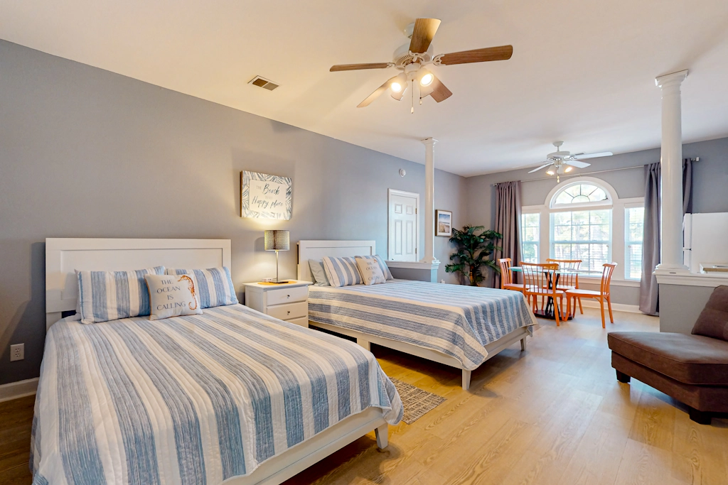 SB72B Sea Trail Golf-Beach Mini Suite