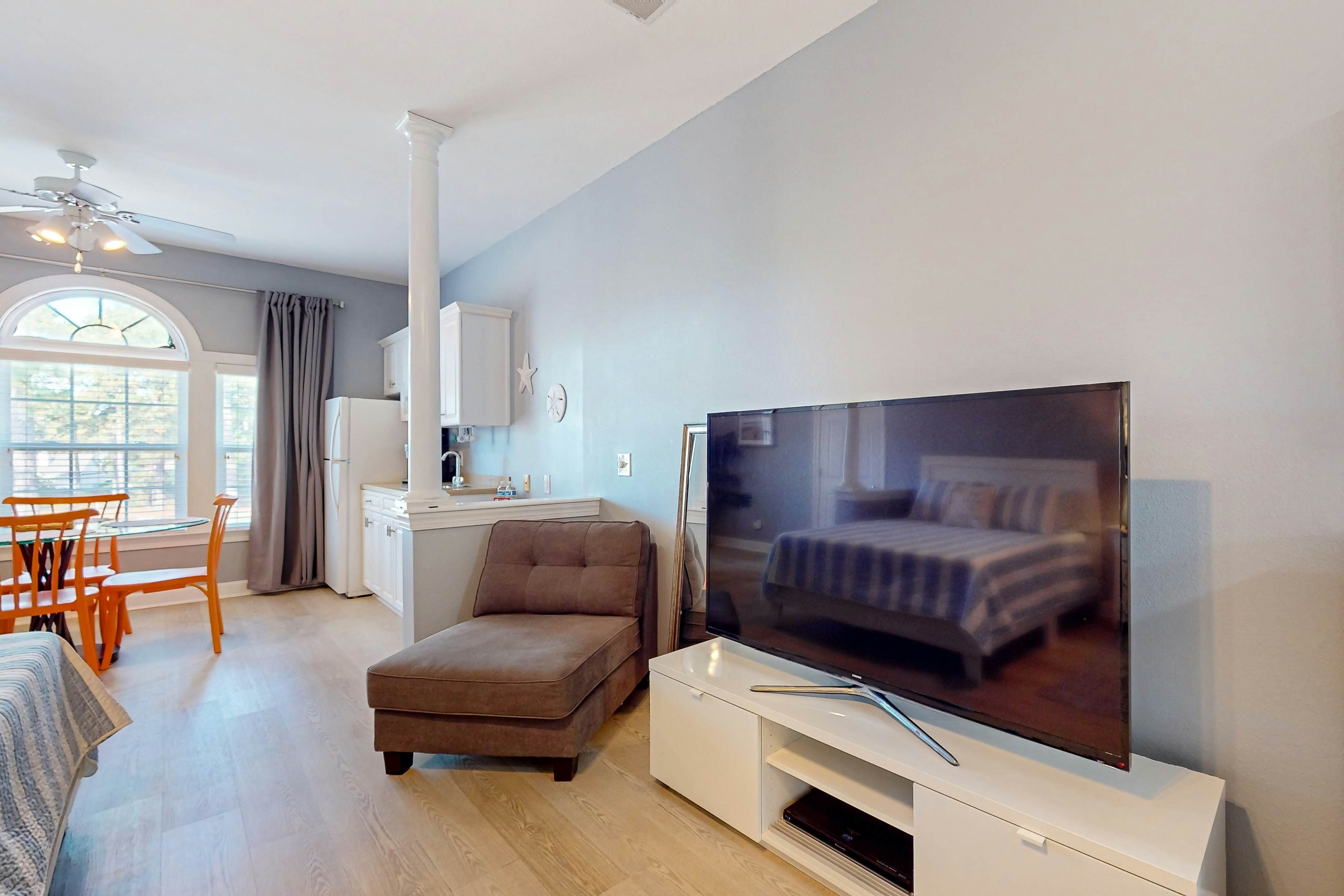 SB72B Sea Trail Golf-Beach Mini Suite