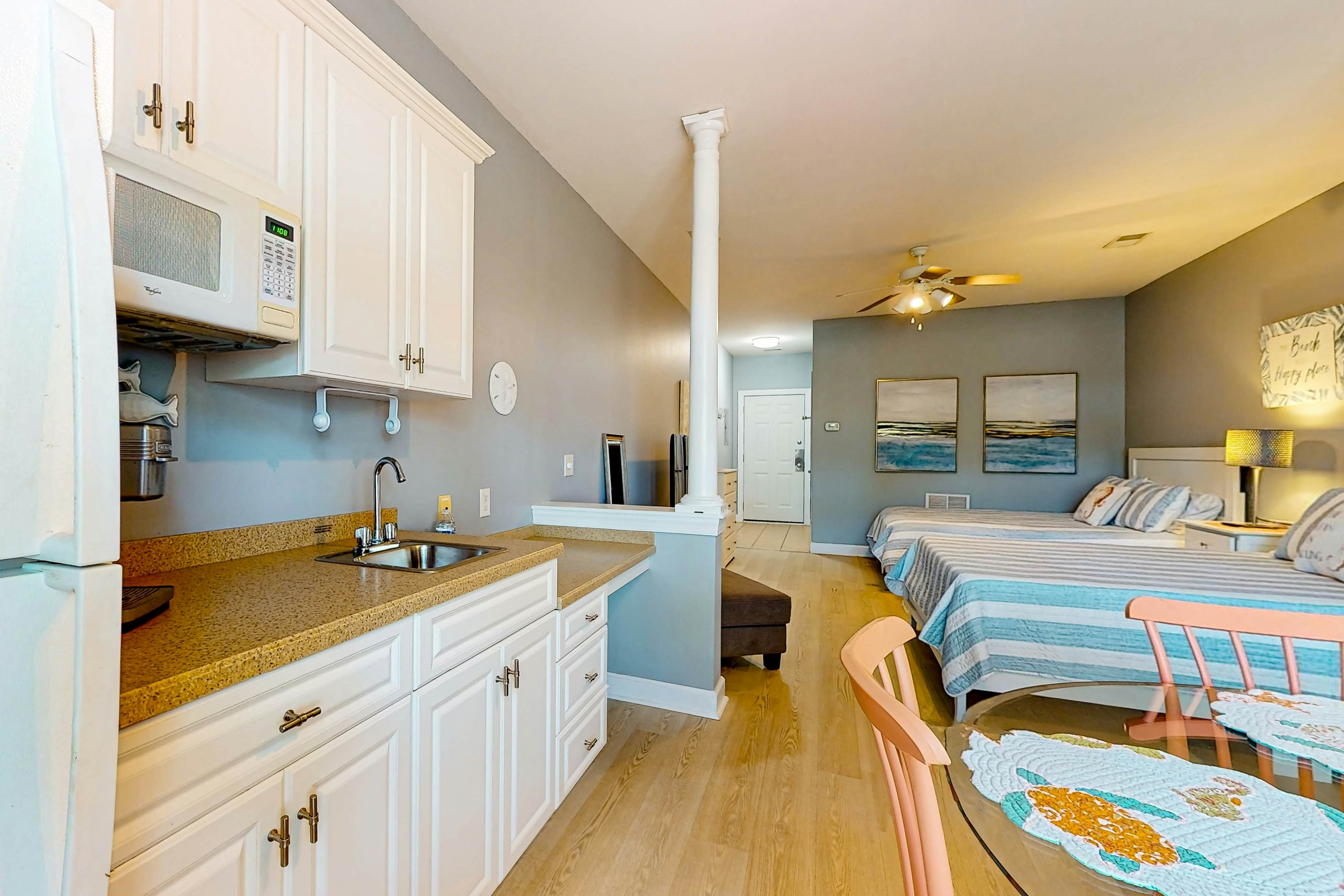 SB72B Sea Trail Golf-Beach Mini Suite