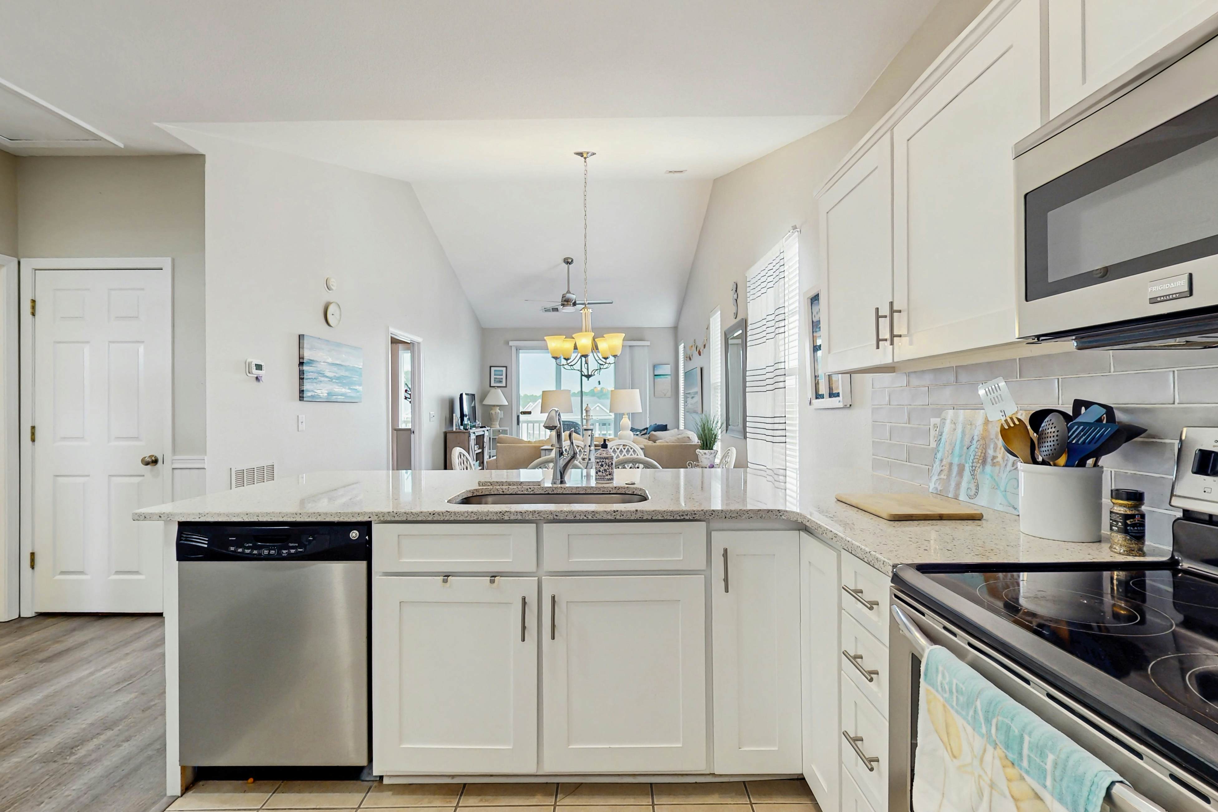 SB76 Sunset Shangri-La