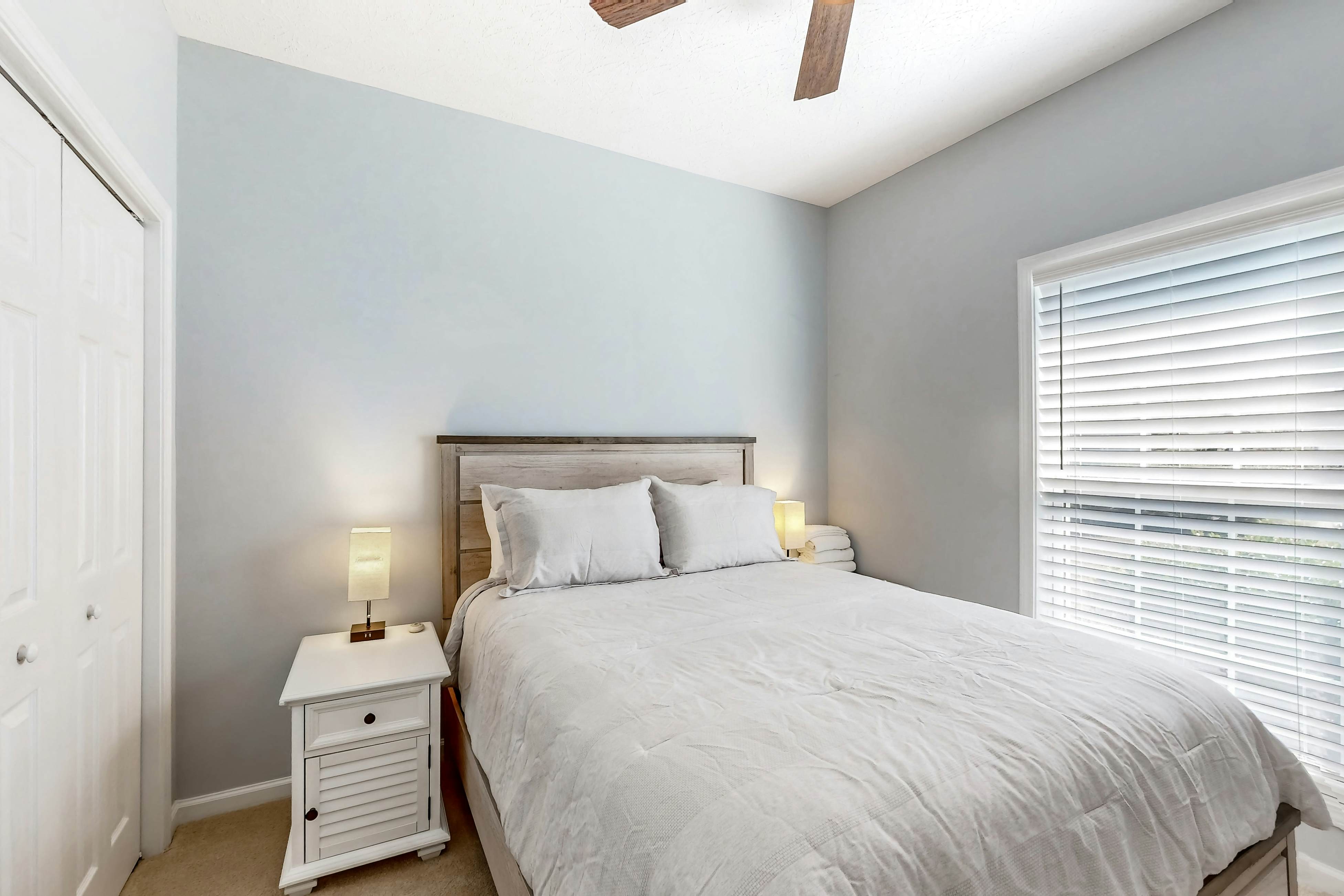 CAL16LR Shells & Shores