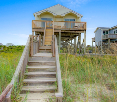 HB01 1 Anchors Away Oceanfront