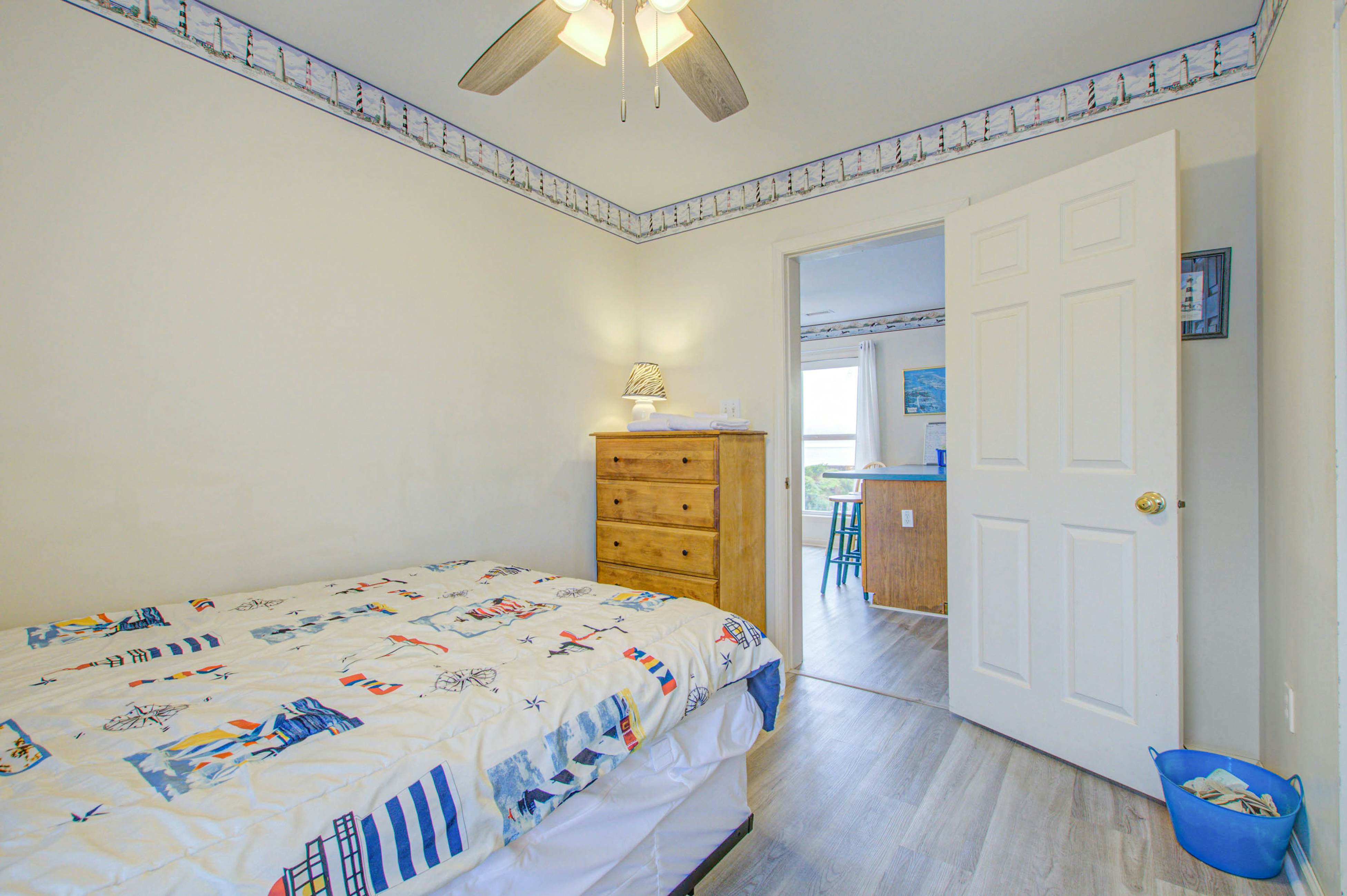 HB01 1 Anchors Away Oceanfront