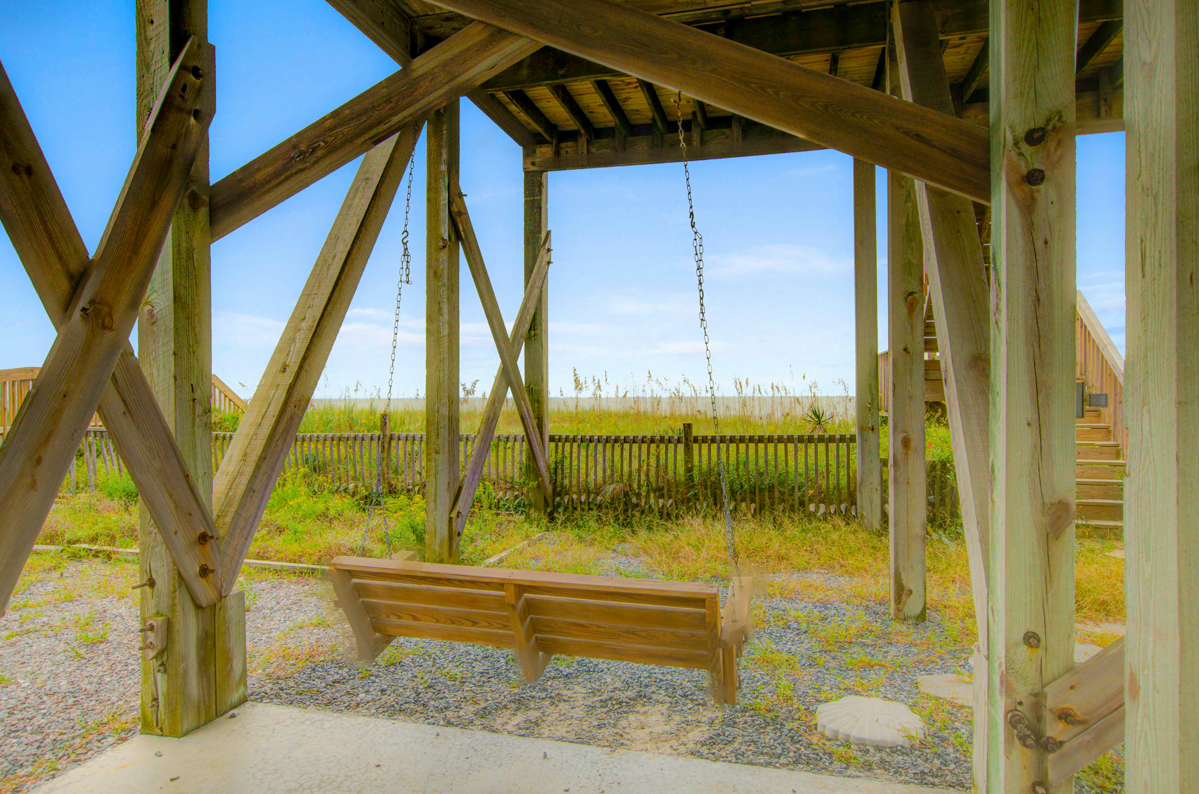 HB01 1 Anchors Away Oceanfront