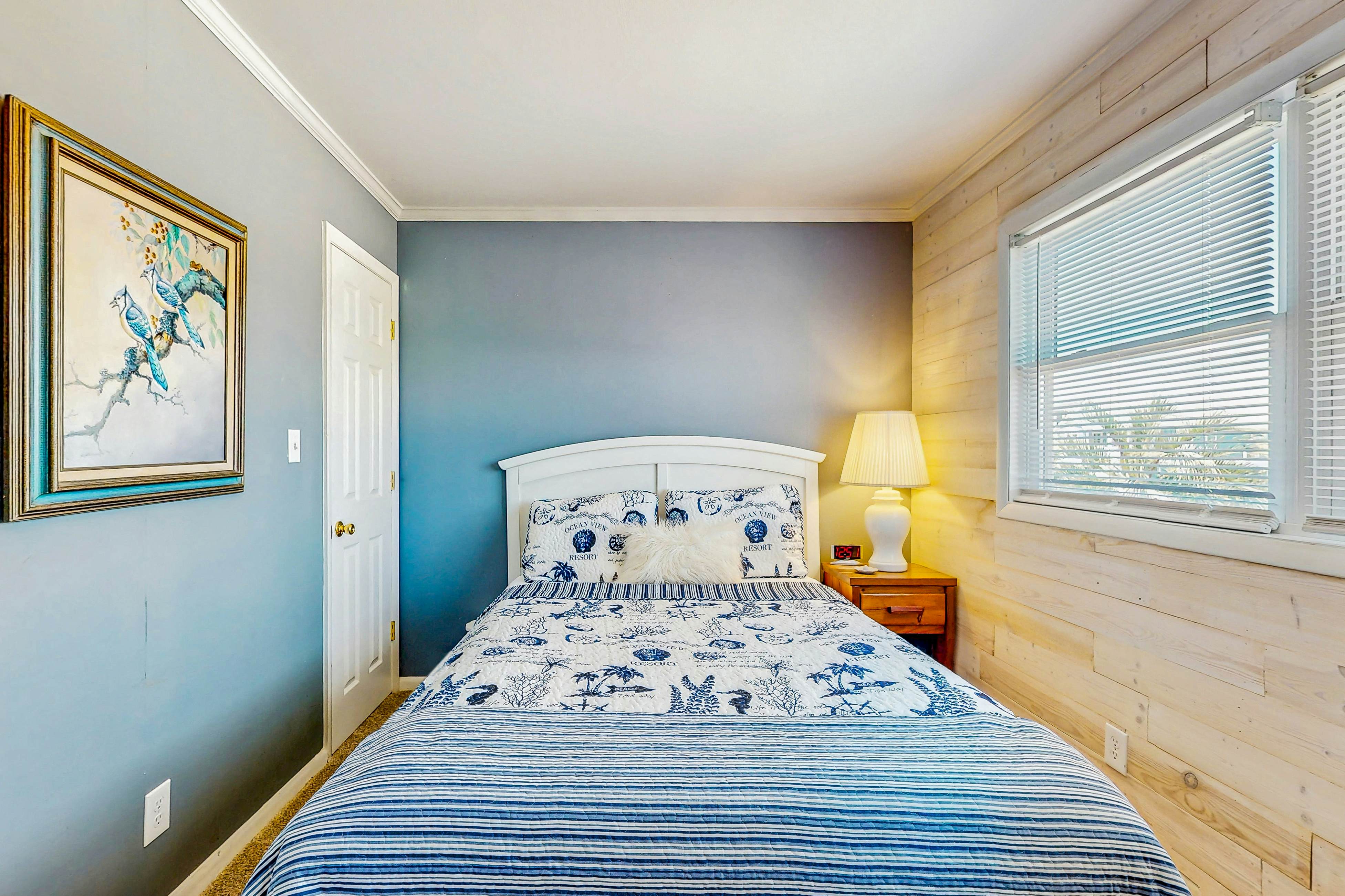 HB05a Silver Linings East