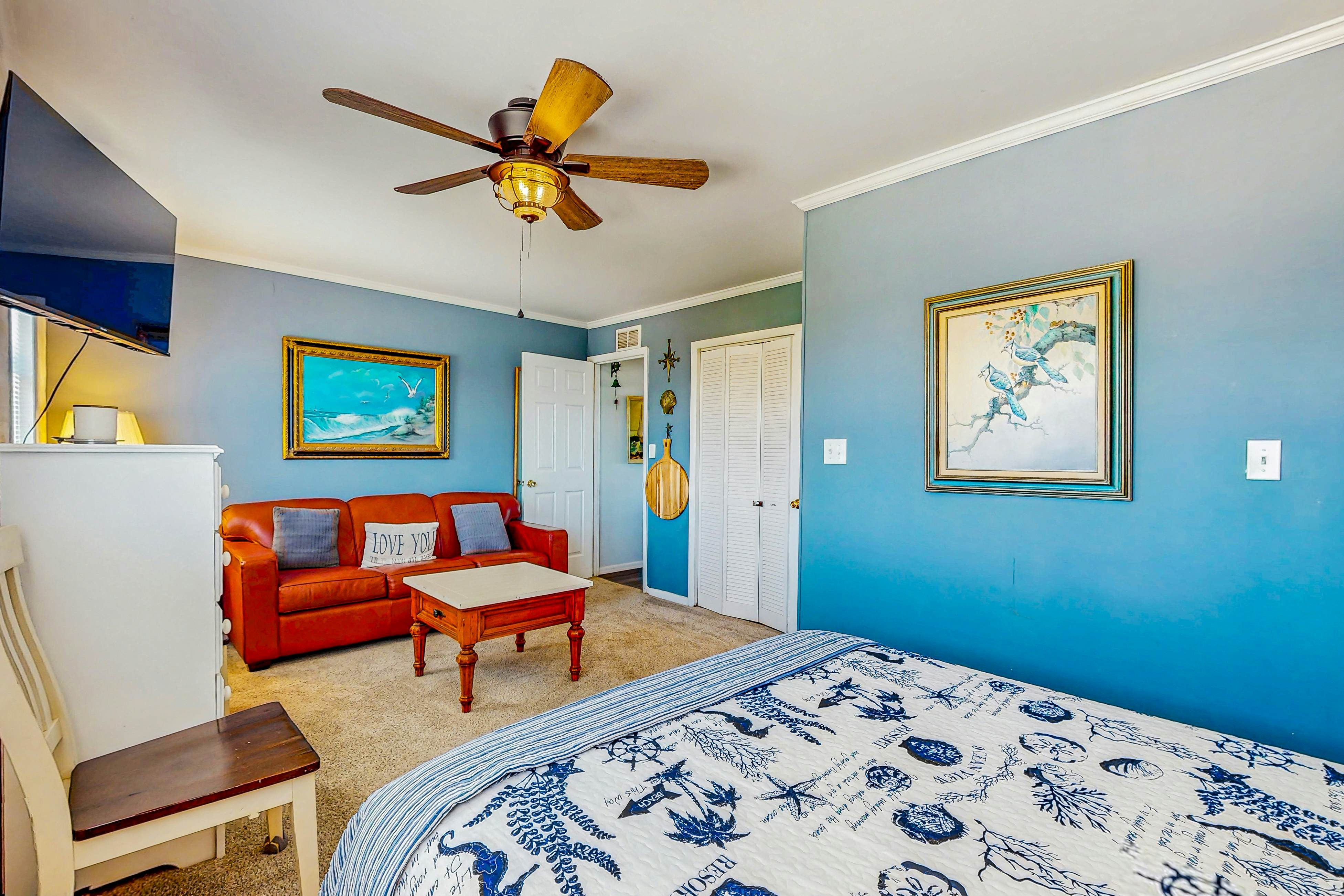 HB05a Silver Linings East