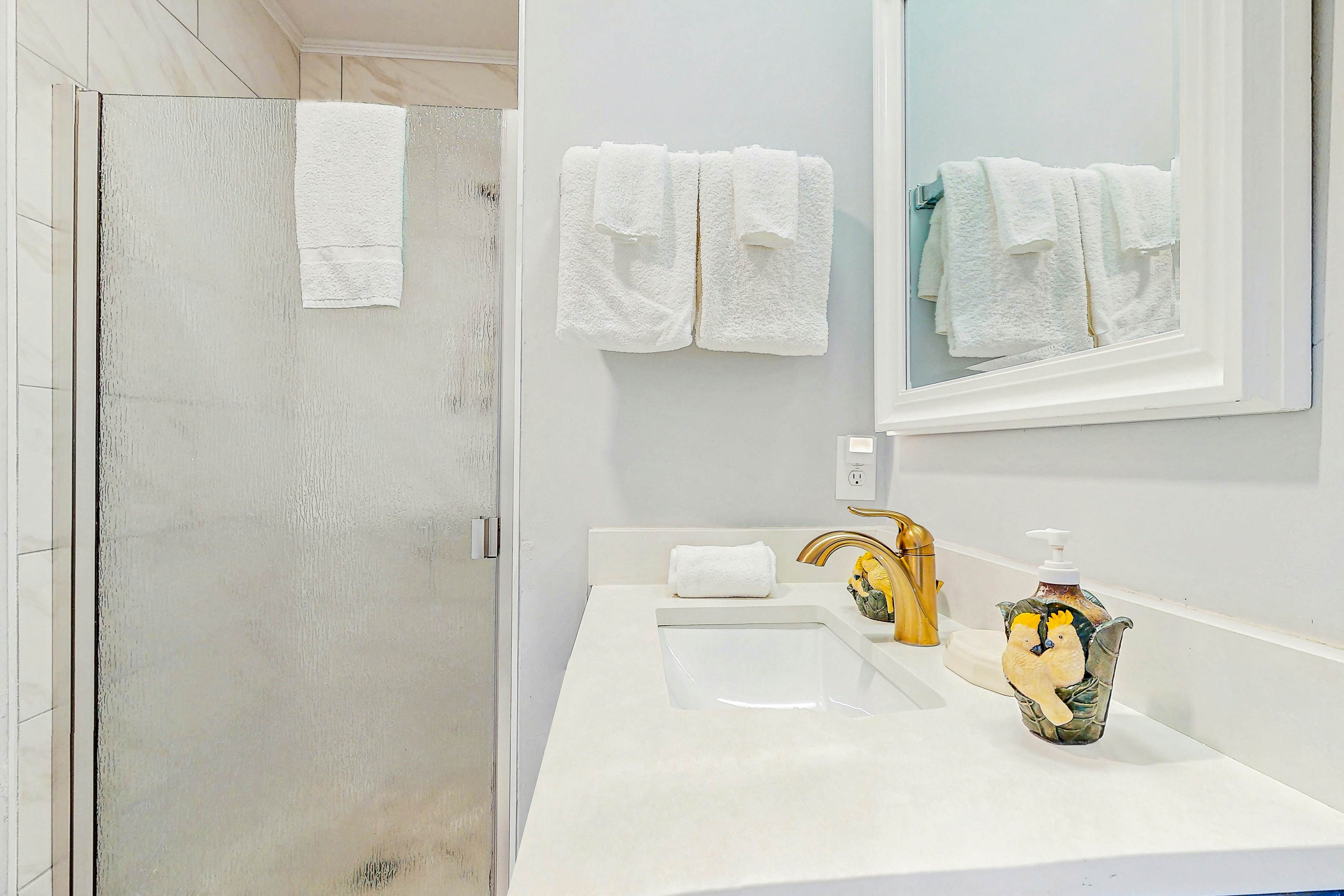 HB05a Silver Linings East