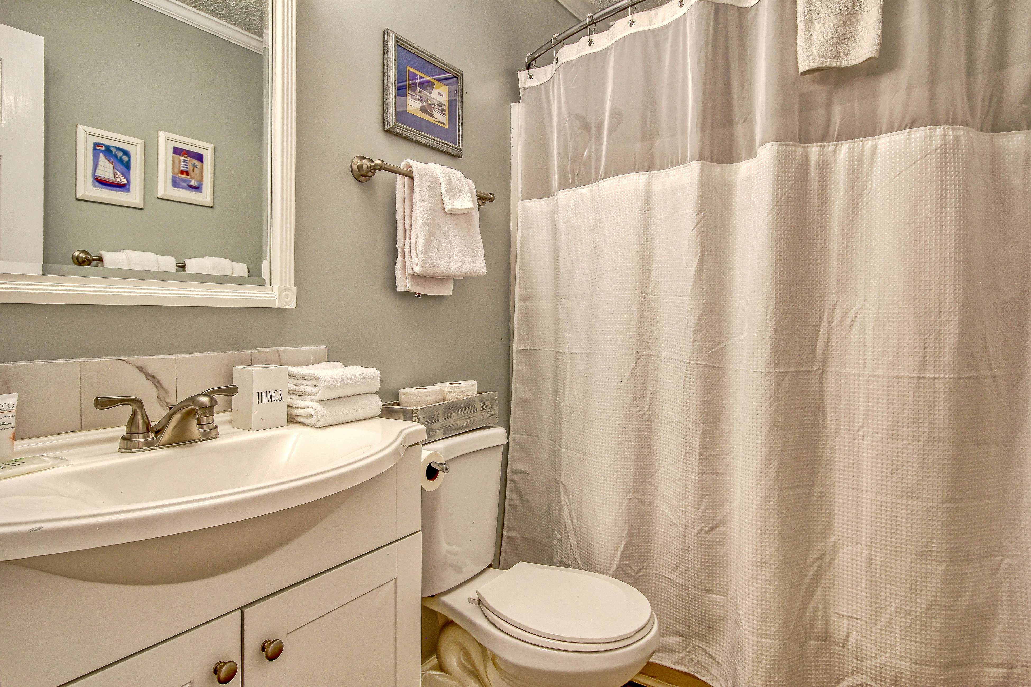 HB54 Captain's Villa 6-D Our White Pearl