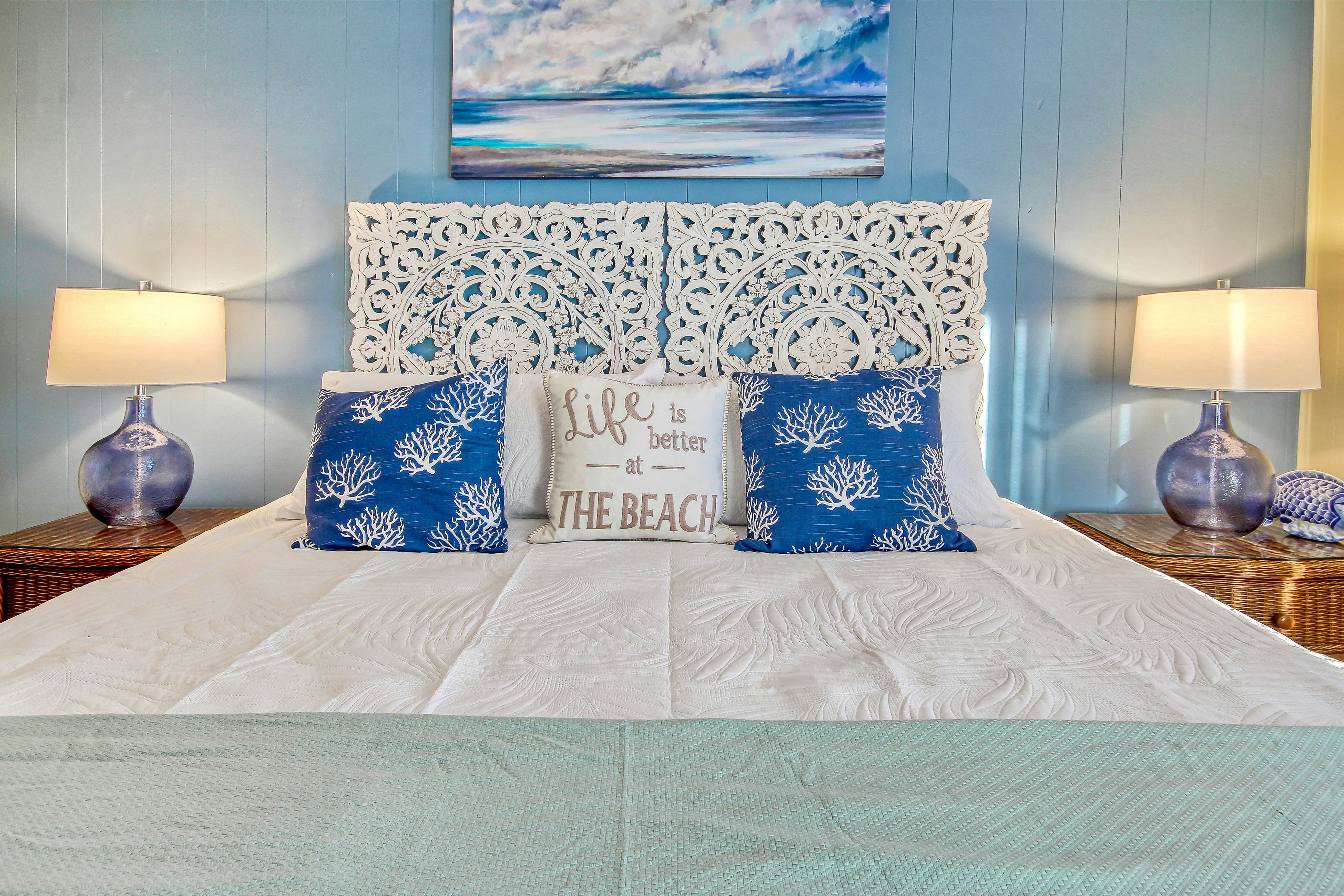 HB54 Captain's Villa 6-D Our White Pearl