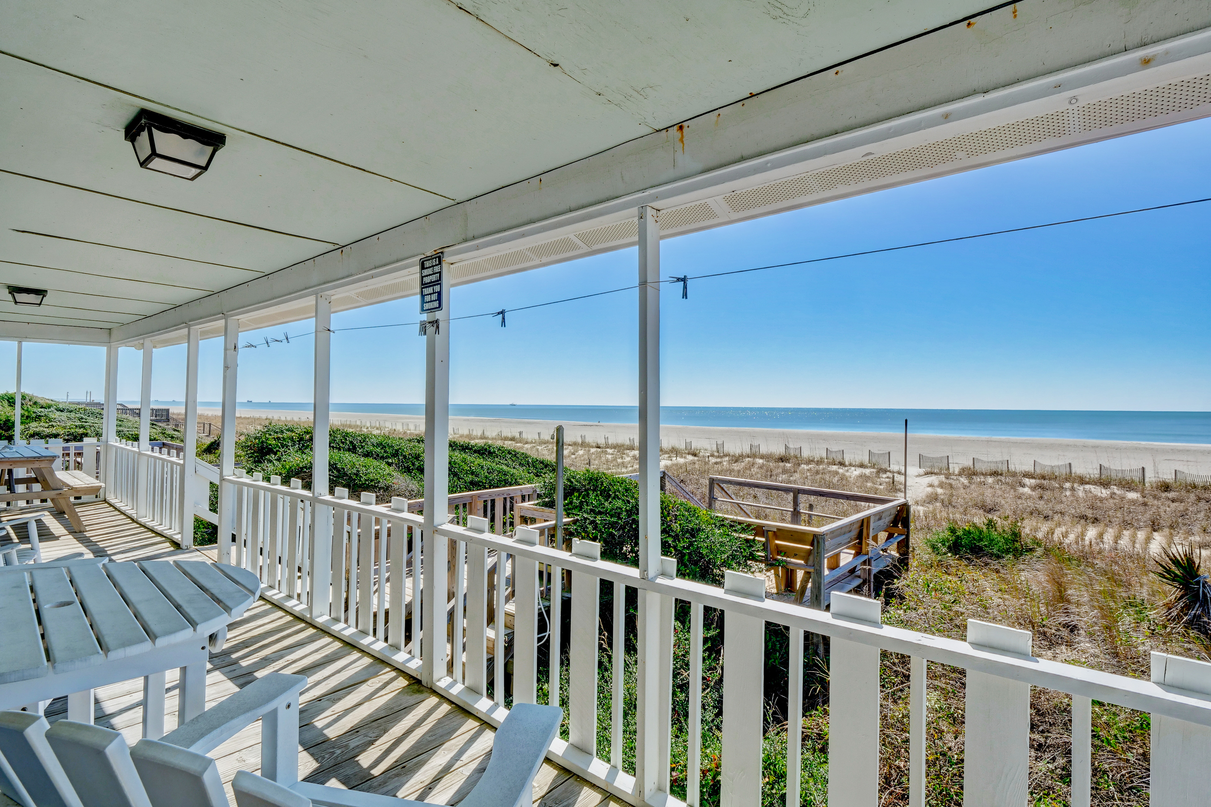 Wonderful beachfront house with private hot tub, W/D, deck, central AC, & WiFi