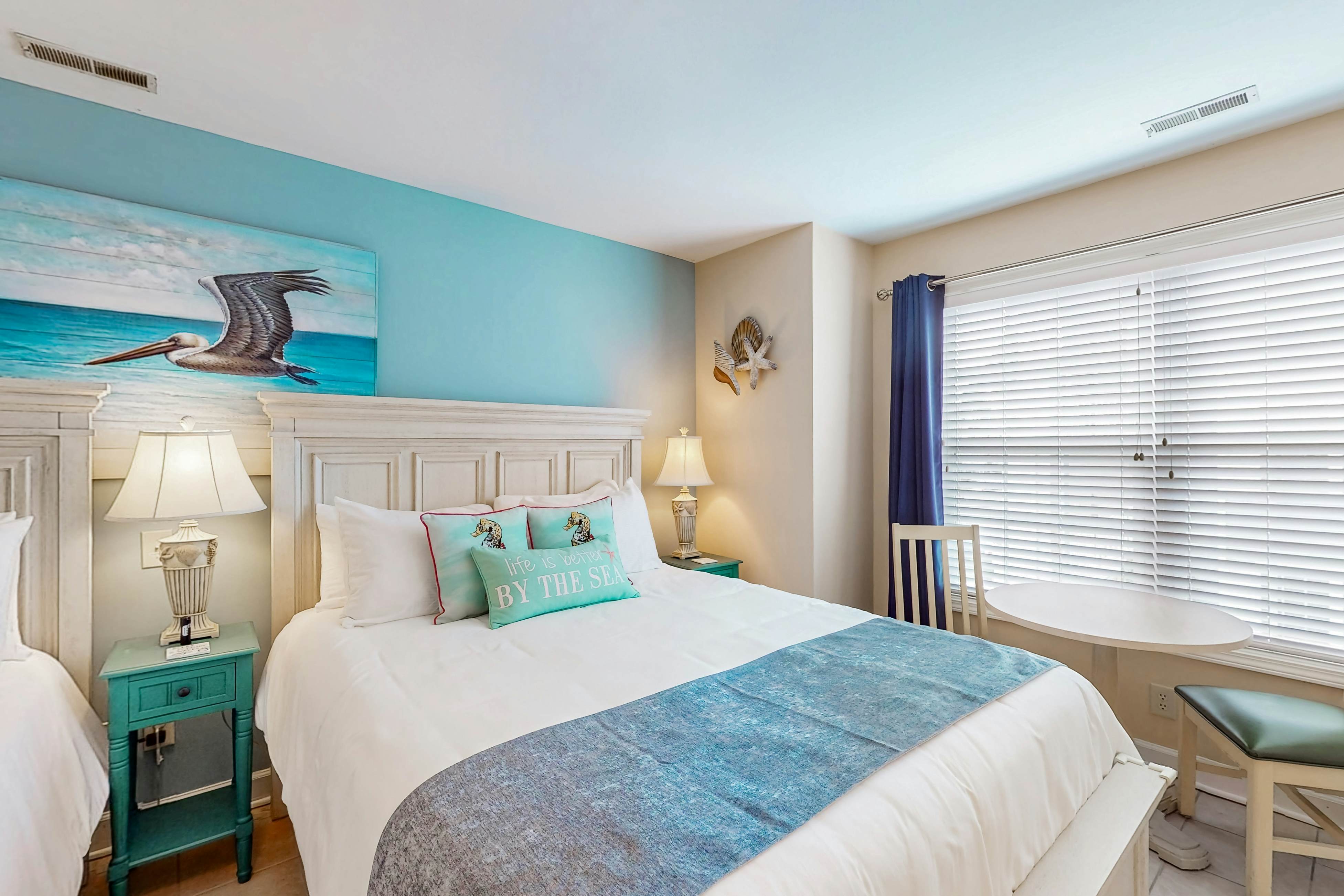 CAL18 Cozy in Calabash