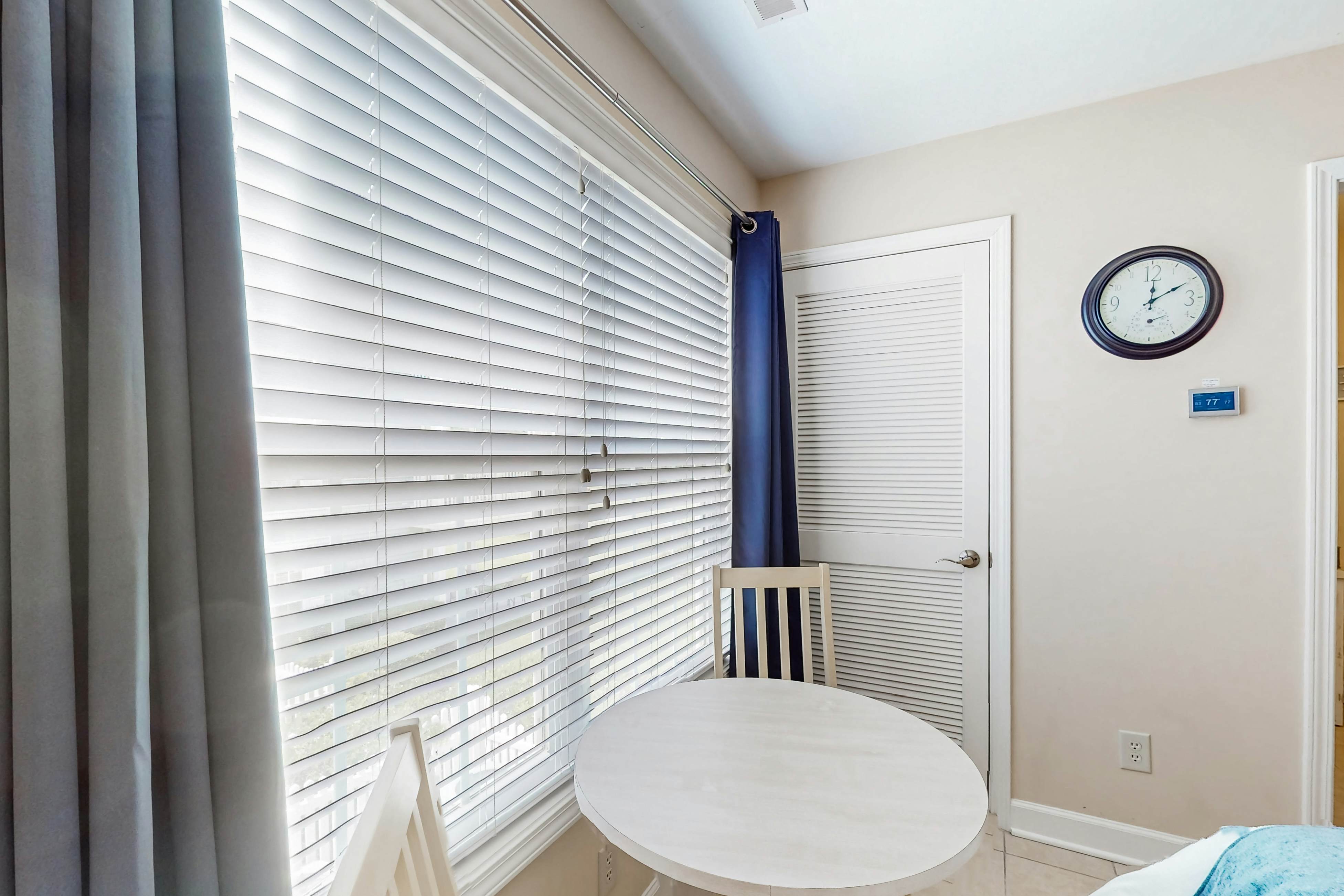 CAL18 Cozy in Calabash