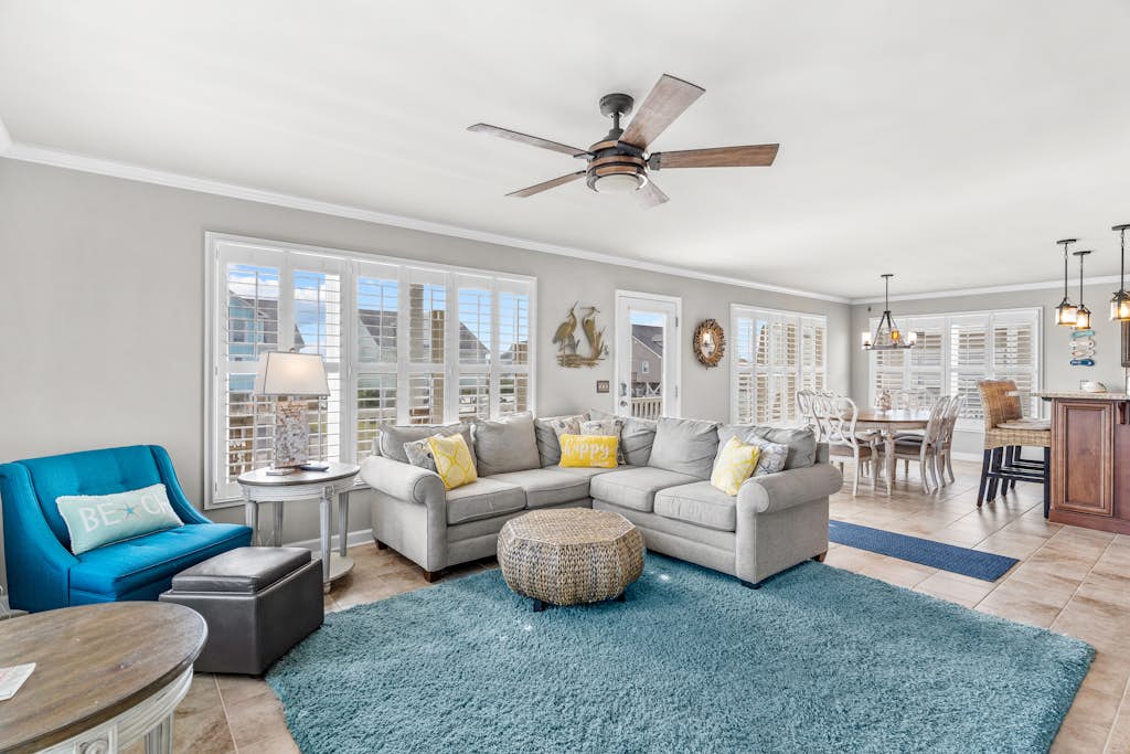 Spectacular Second-Row Home w/Private Outdoor Pool, Free WiFi, Washer/Dryer, AC