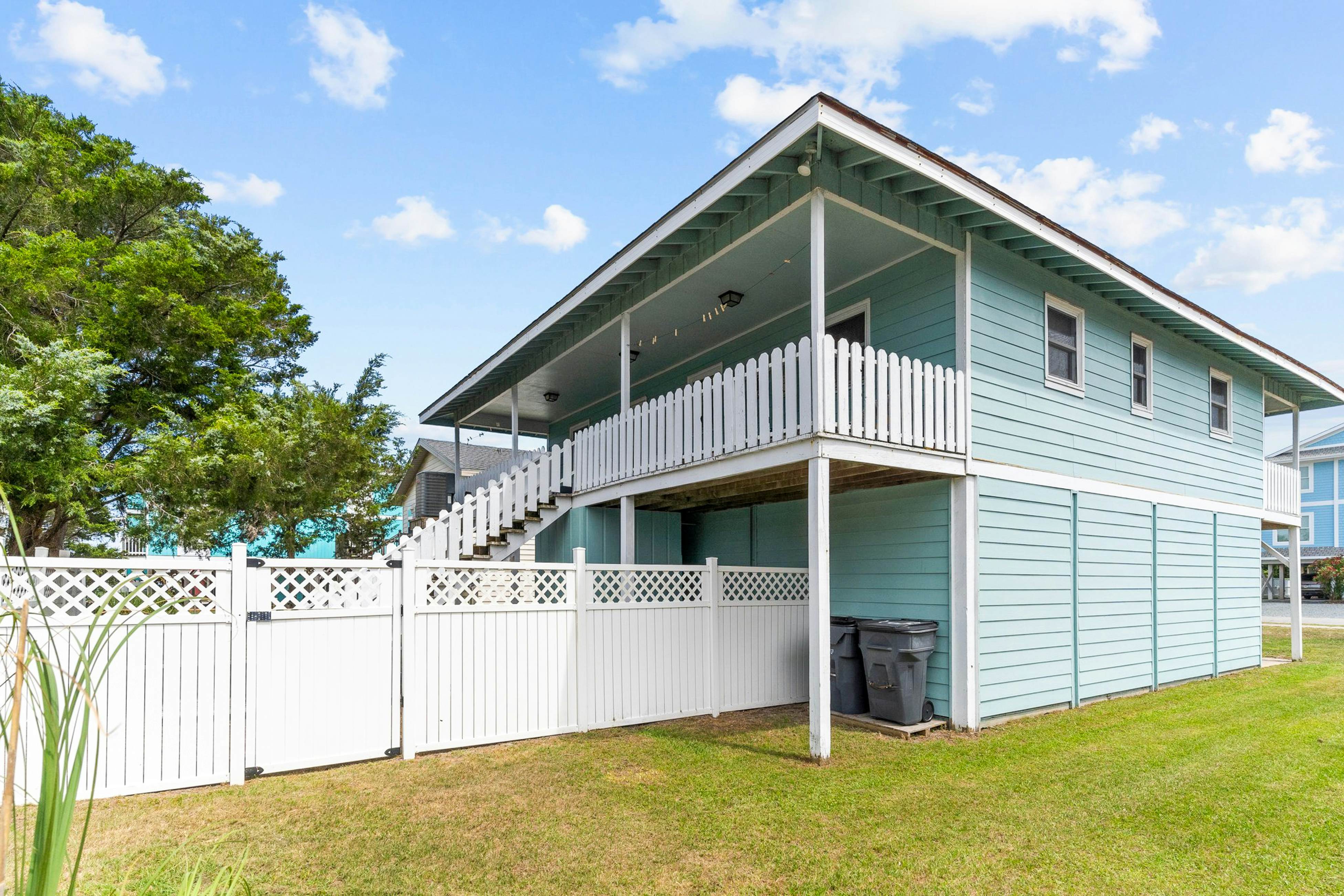 HB182 Sisters Of The Sea