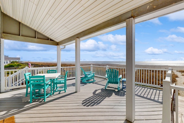 Oceanfront oasis on the beach with boardwalk, deck, outdoor shower, & central AC