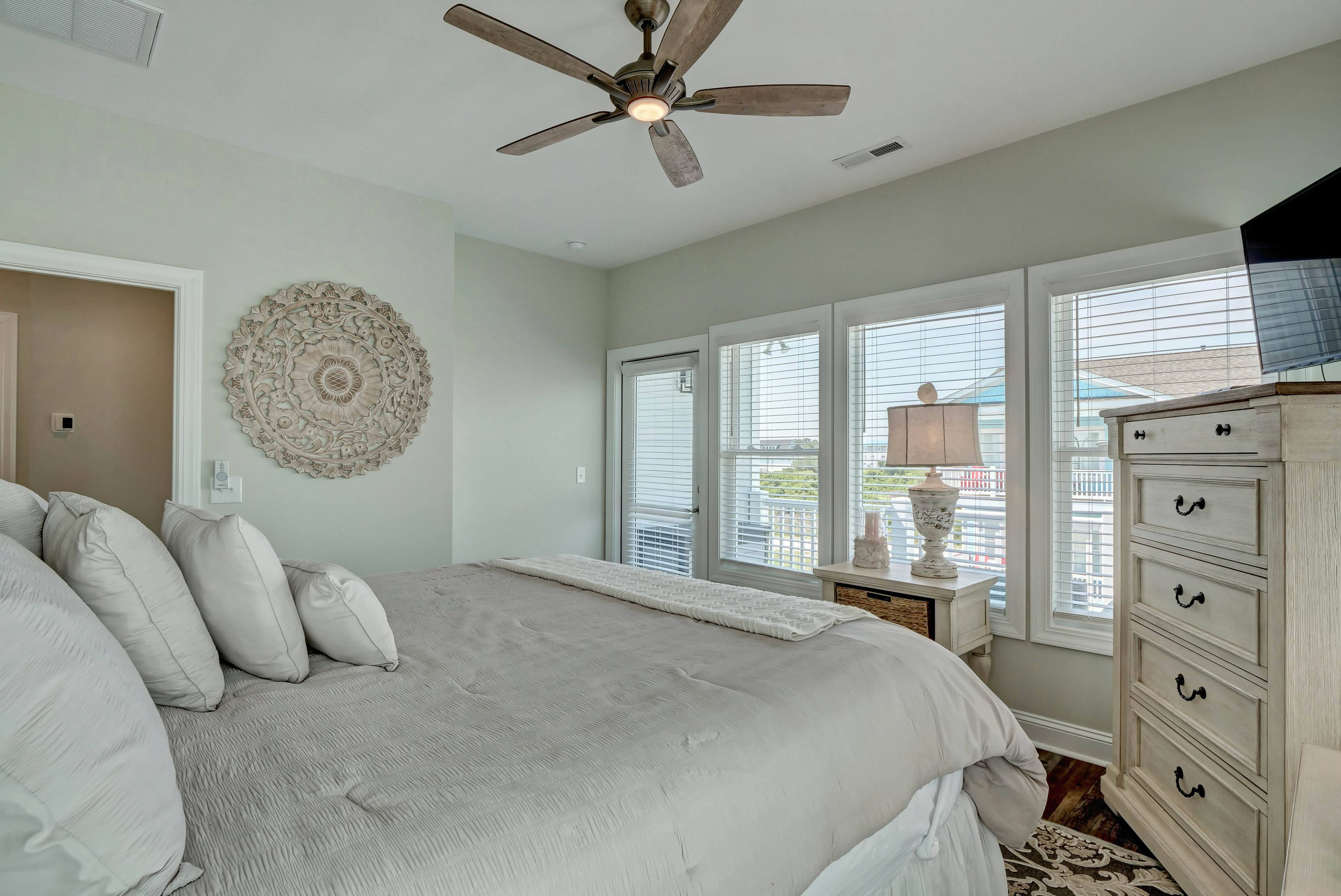 HB201 Time Out of Mind