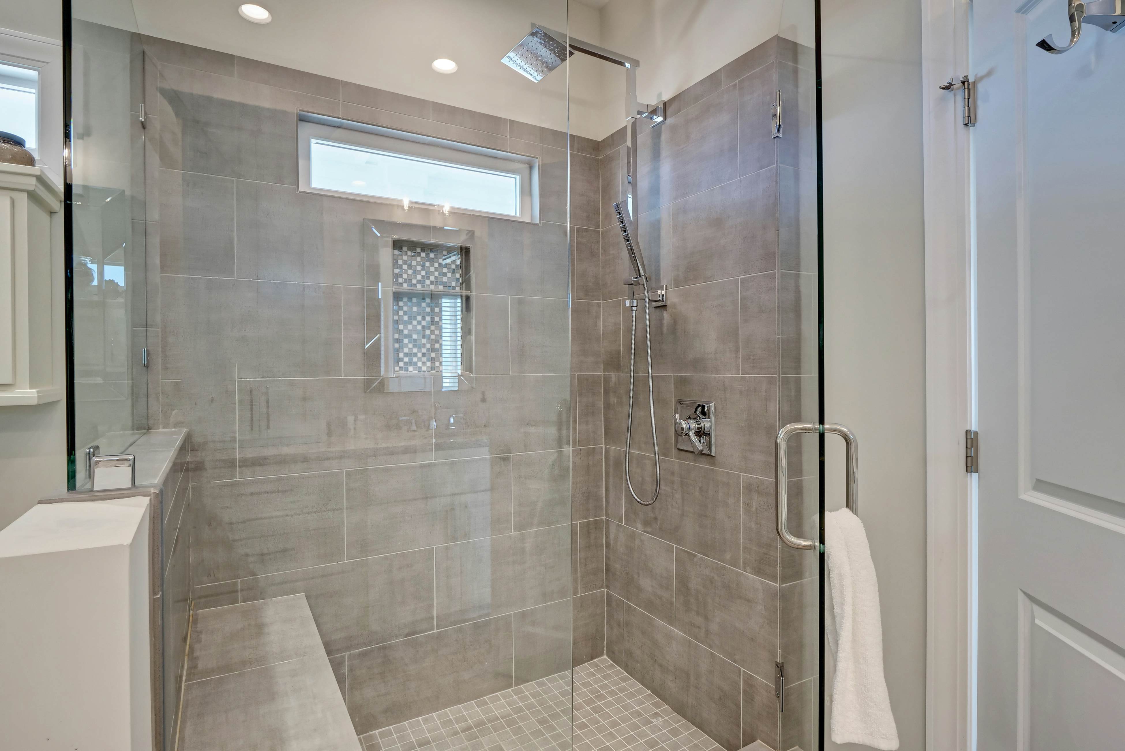 HB201 Time Out of Mind