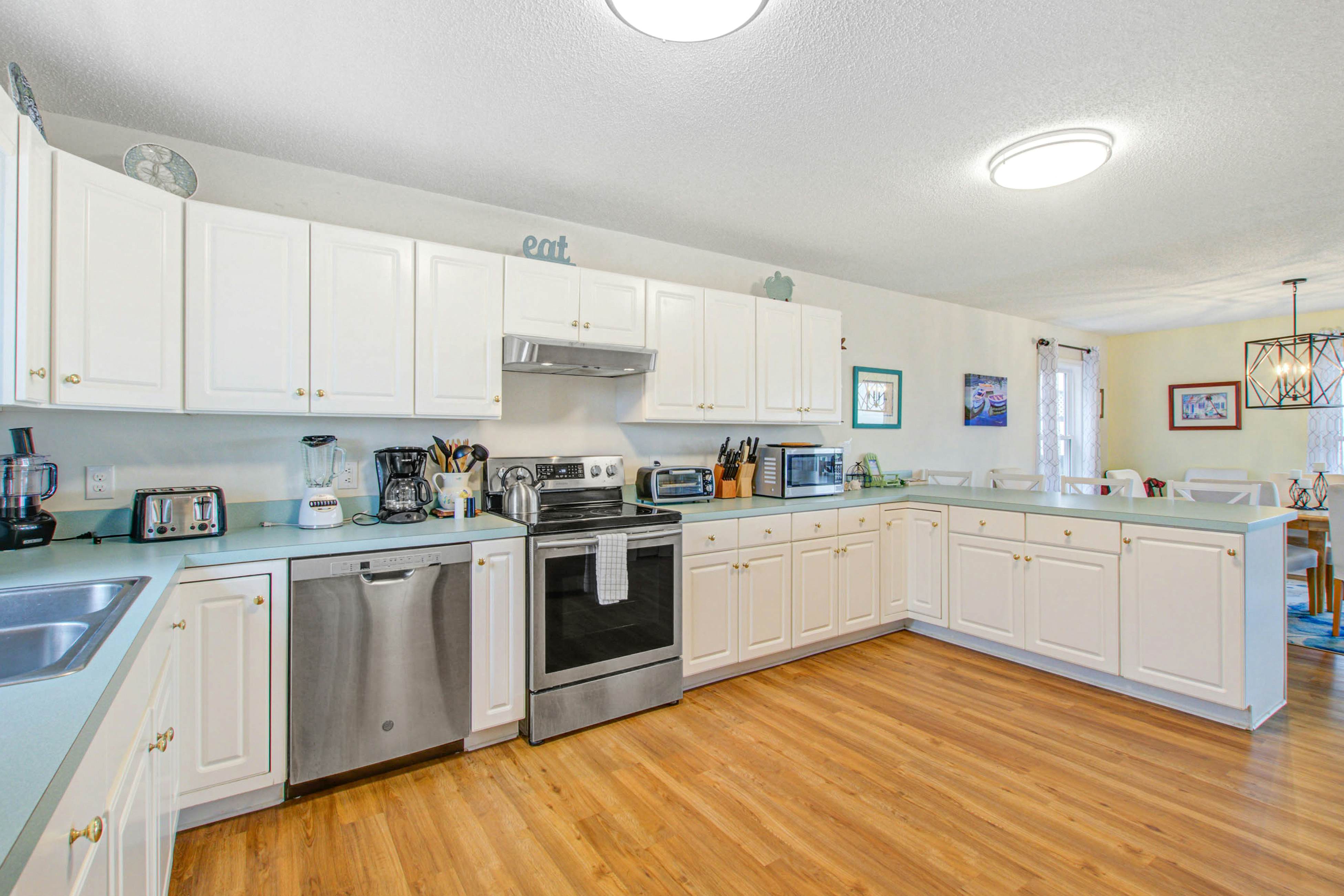 HB207  Turtle Landing