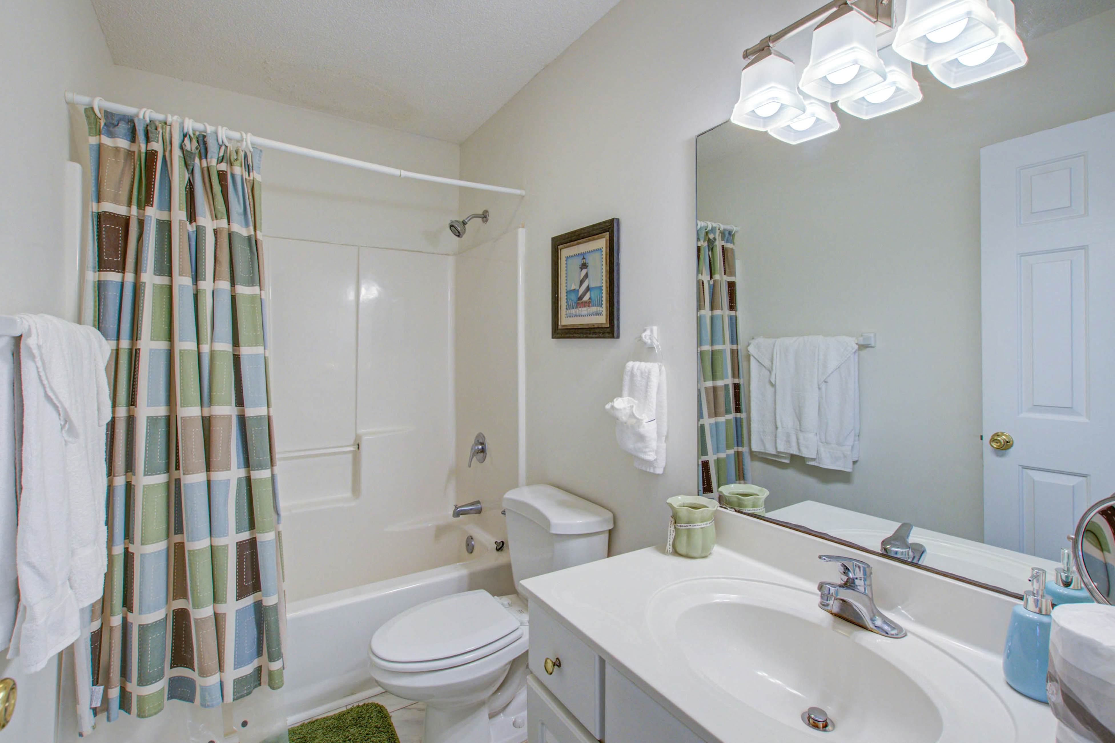 HB207  Turtle Landing