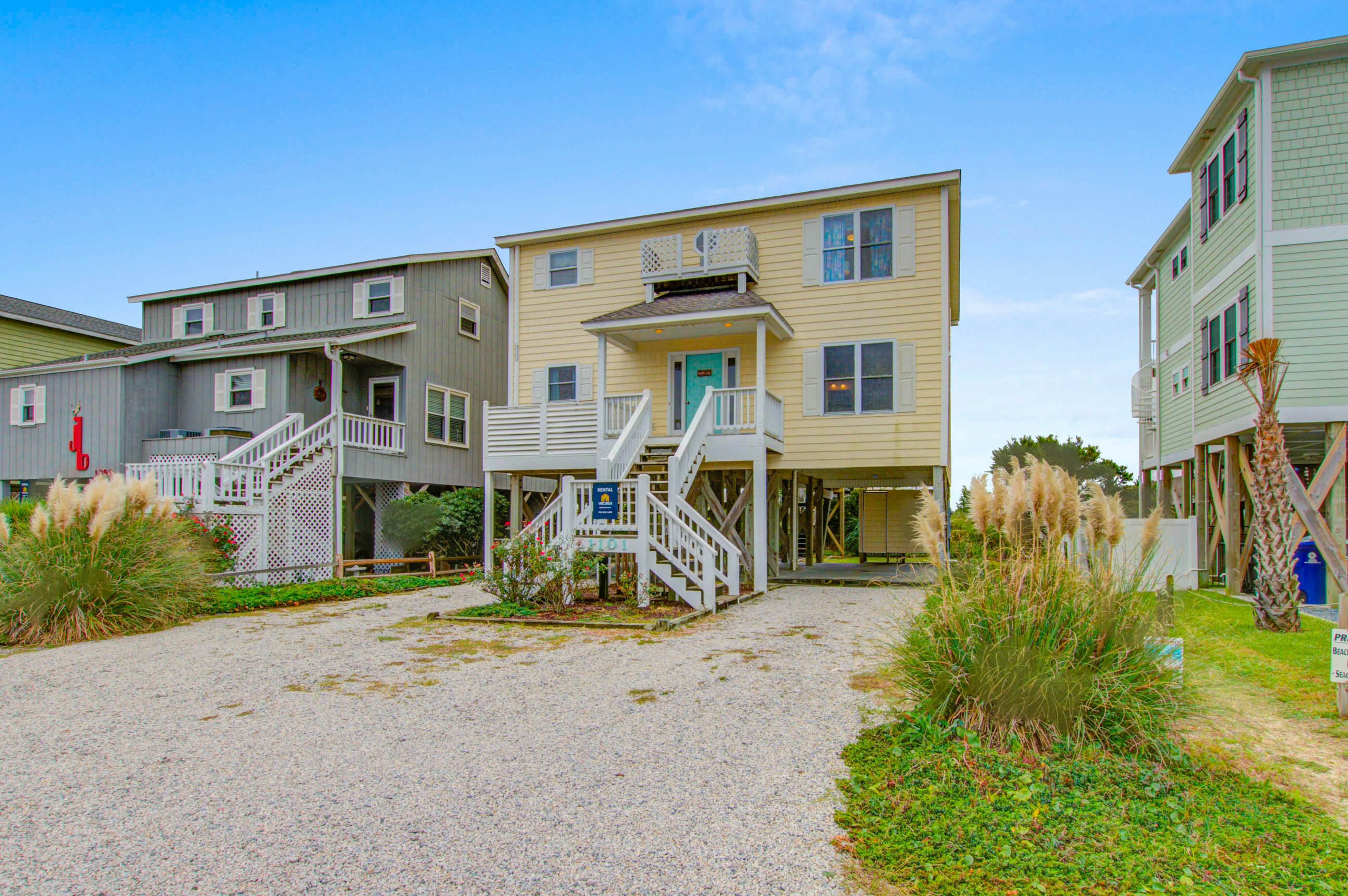 HB207  Turtle Landing