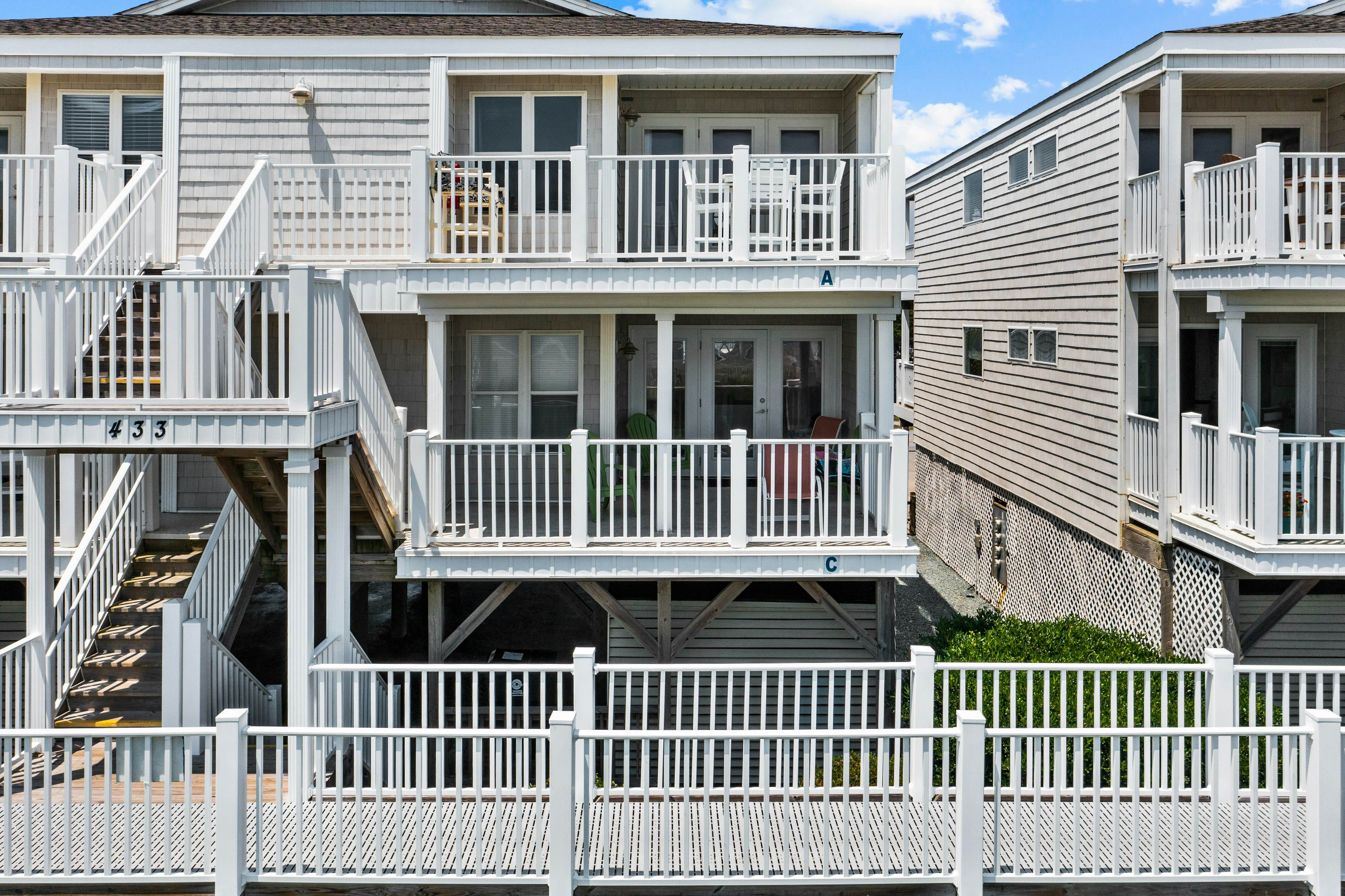 HB219 Waters Edge 433-C OBW