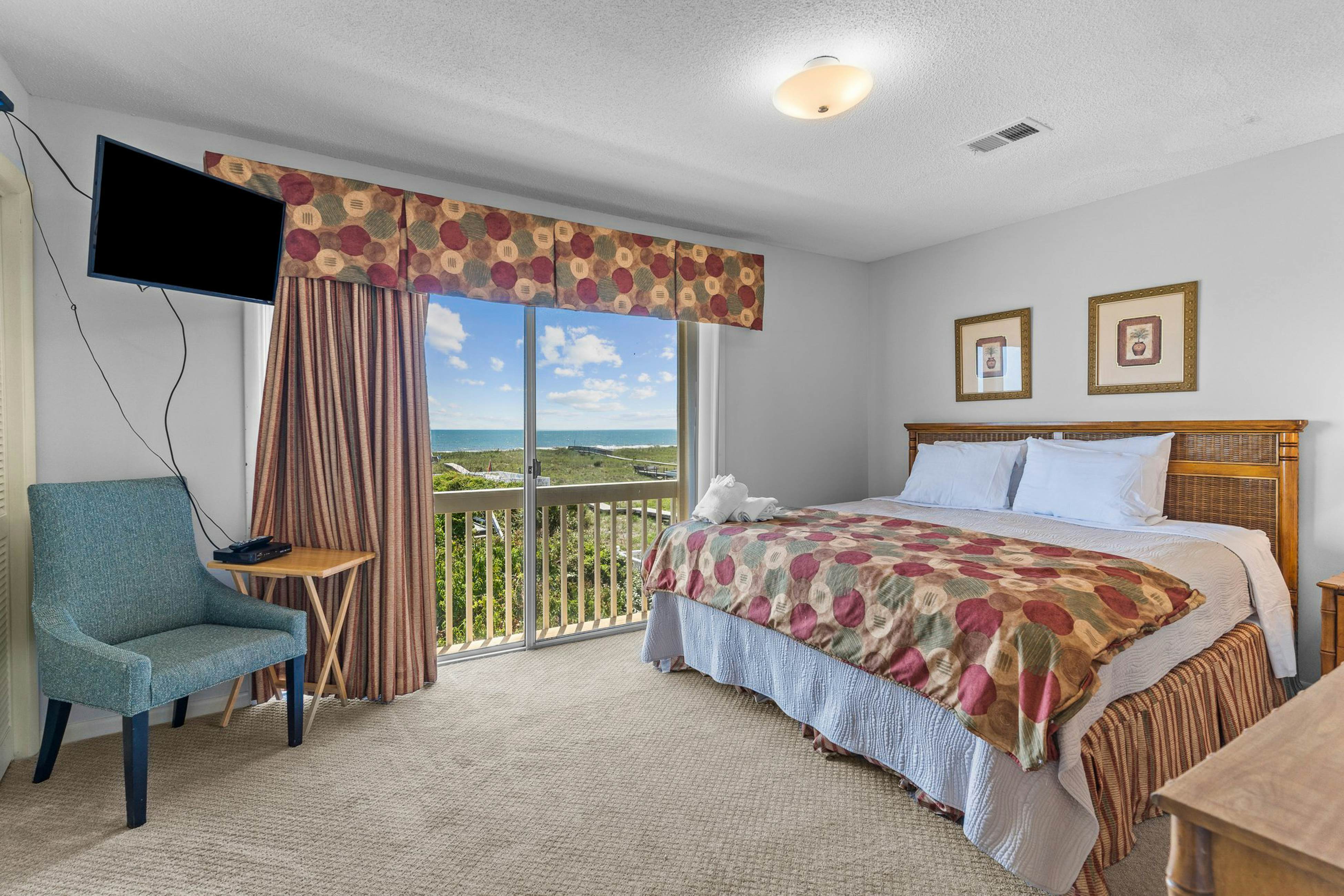 HB241 Bayview East & West