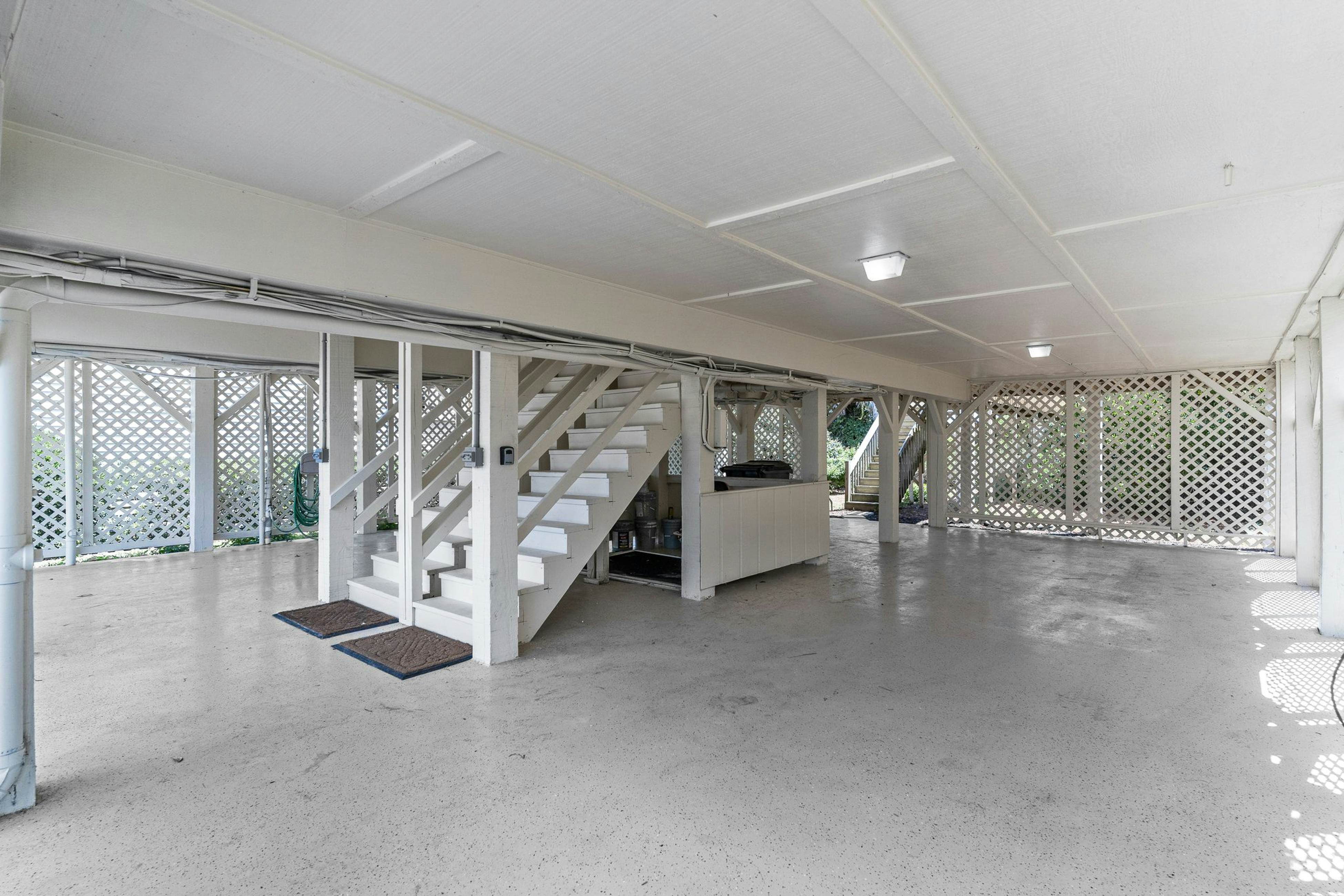 HB241 Bayview East & West