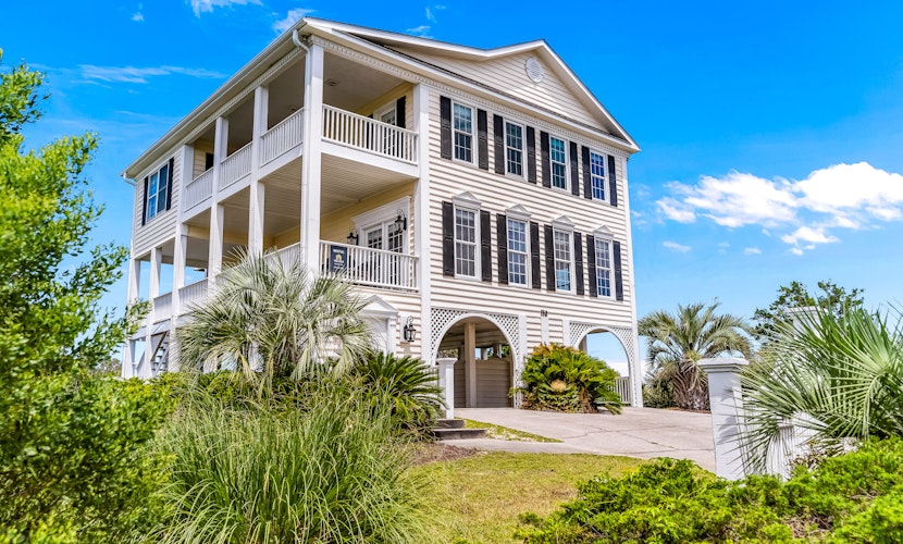 Beachside home with ocean view decks, WiFi, and washer/dryer