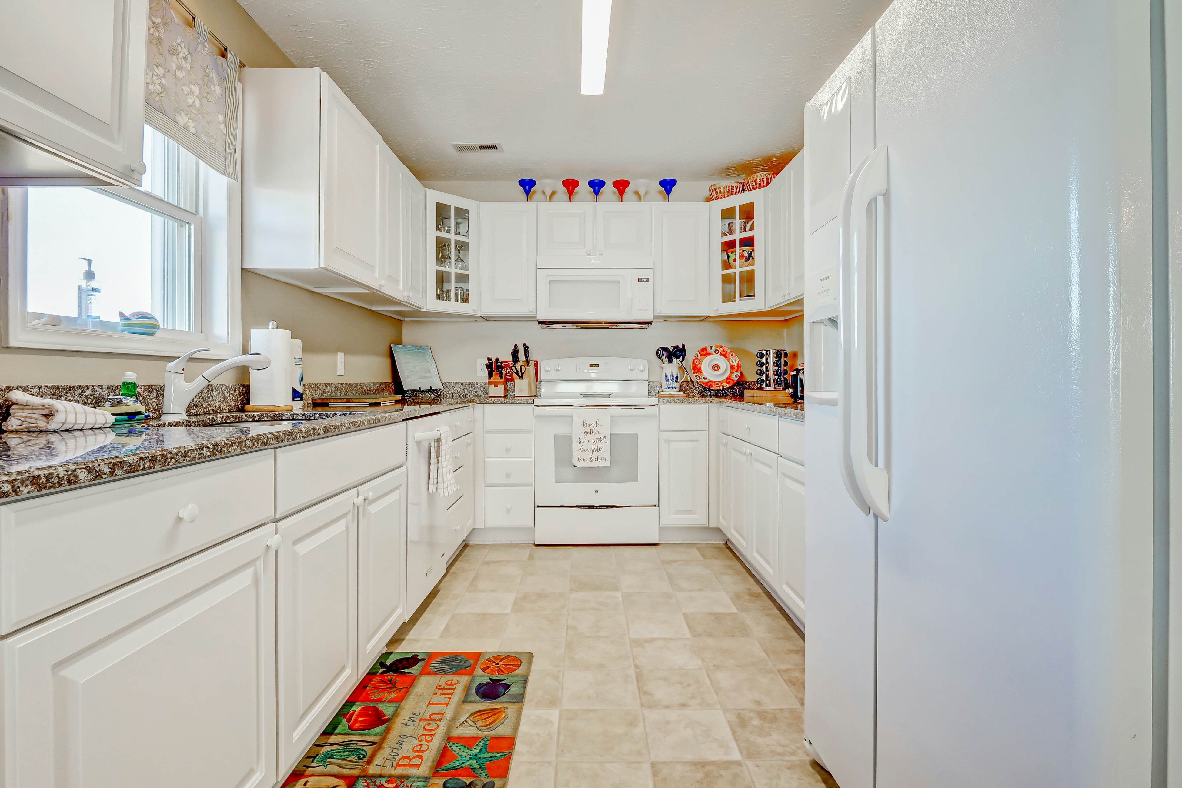 HB238 Happy Together