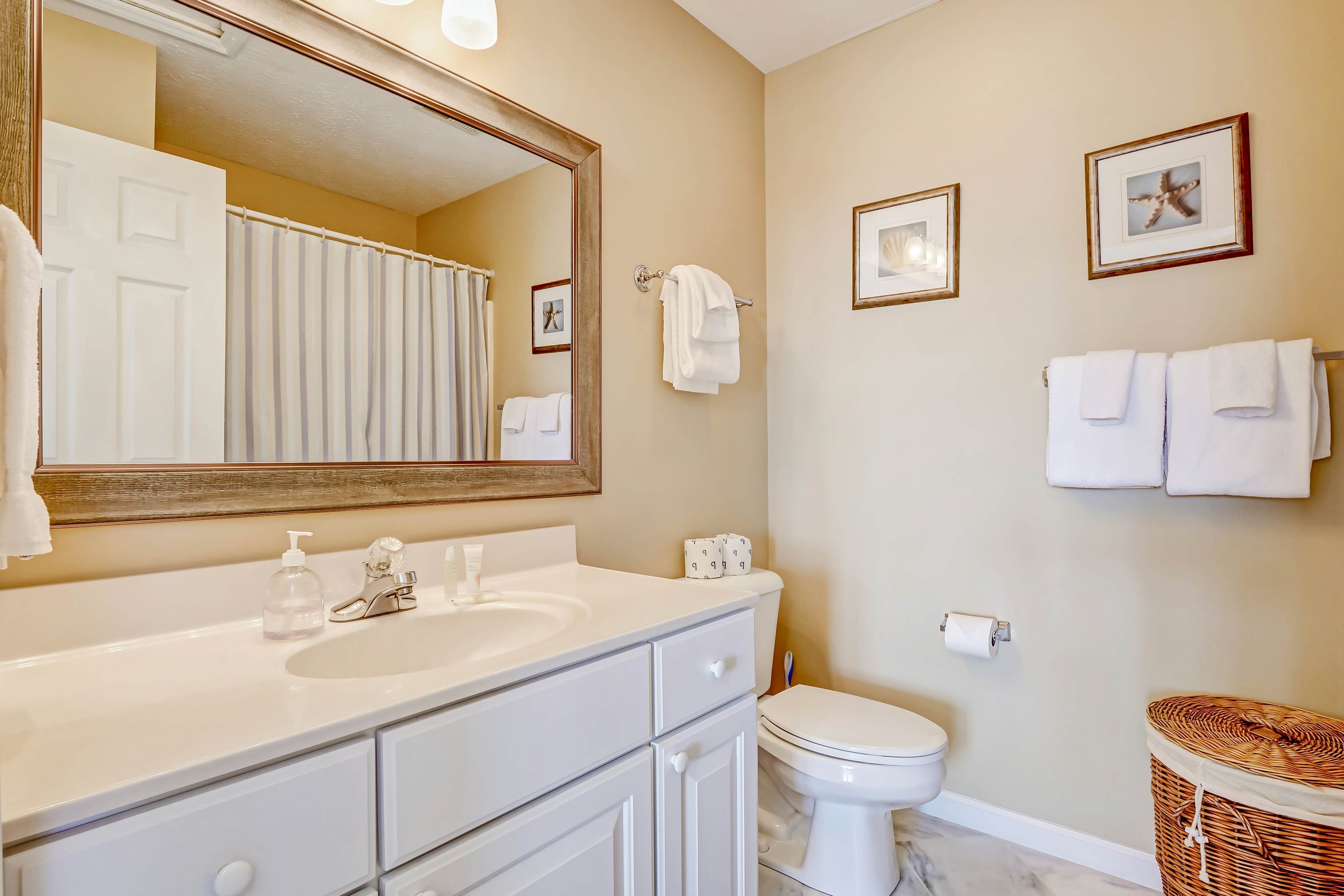 HB238 Happy Together