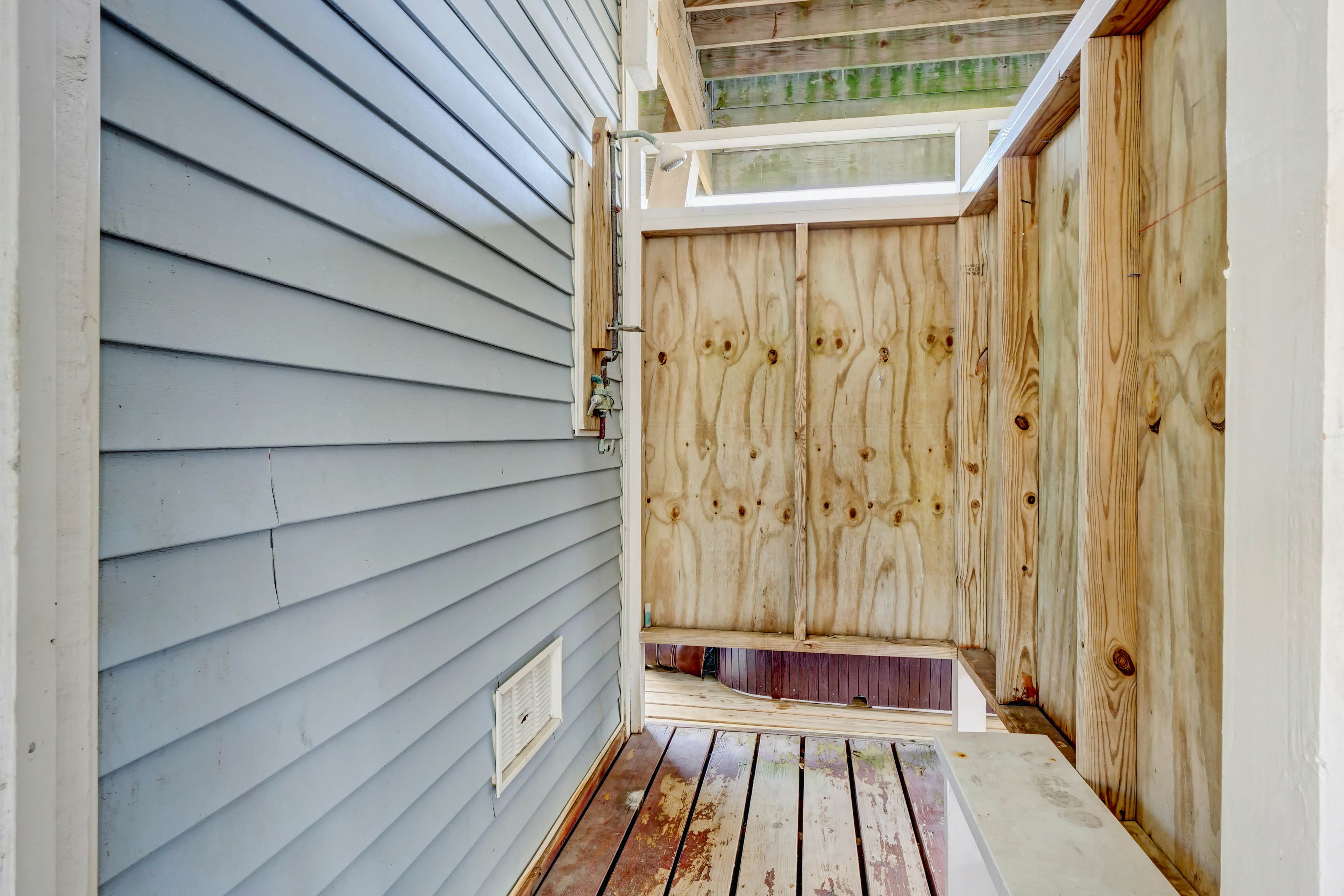 HB238 Happy Together