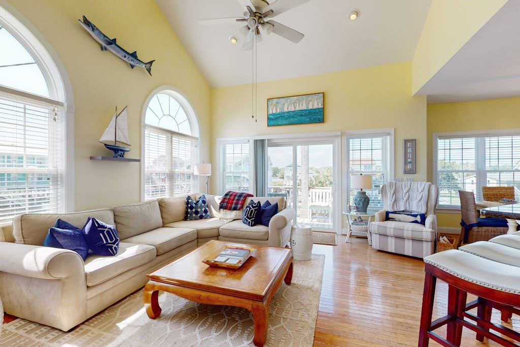 All Rise: Canal front home, private boat dock
