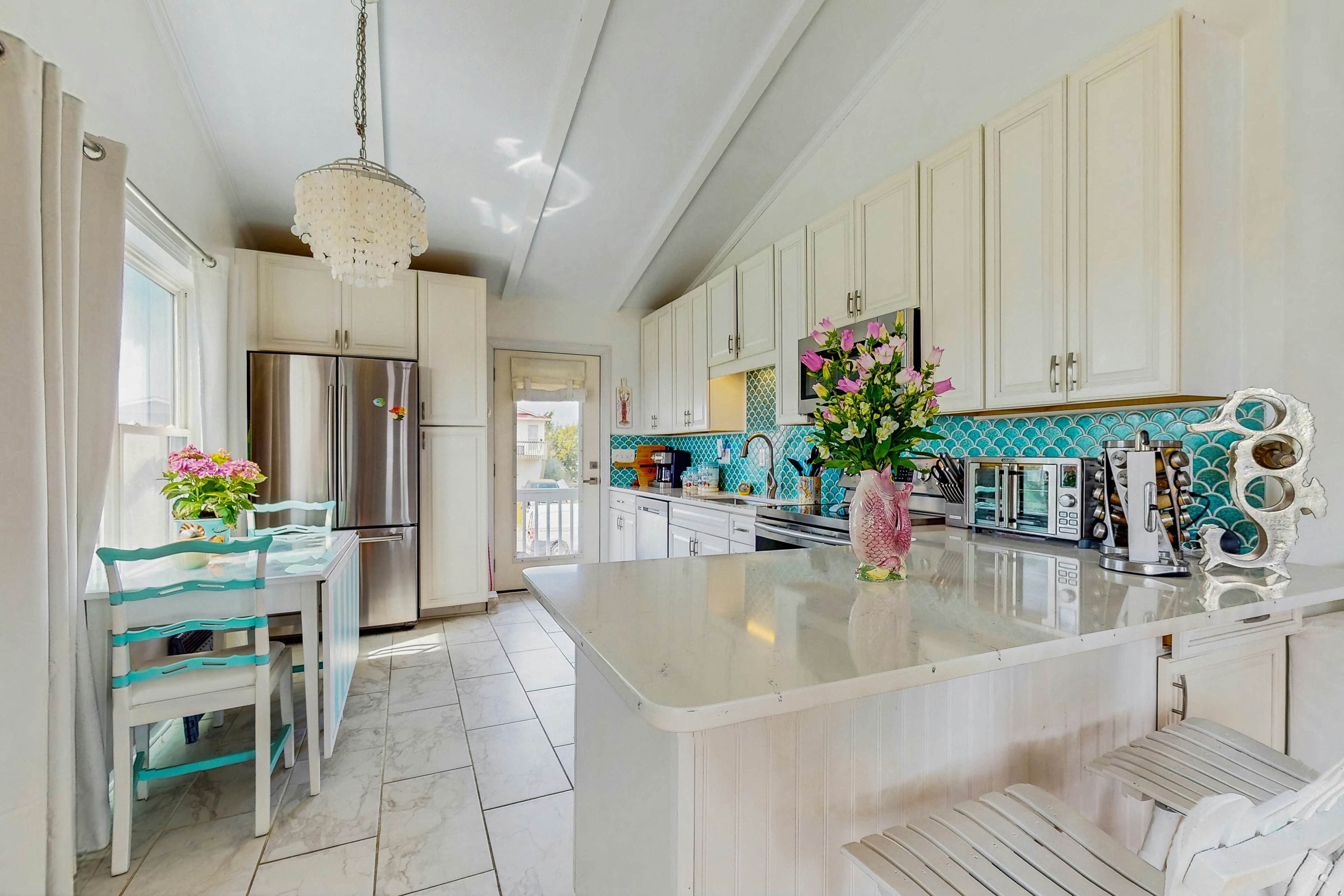 HB297 Holden the Waves- Private Boat and Floating Dock