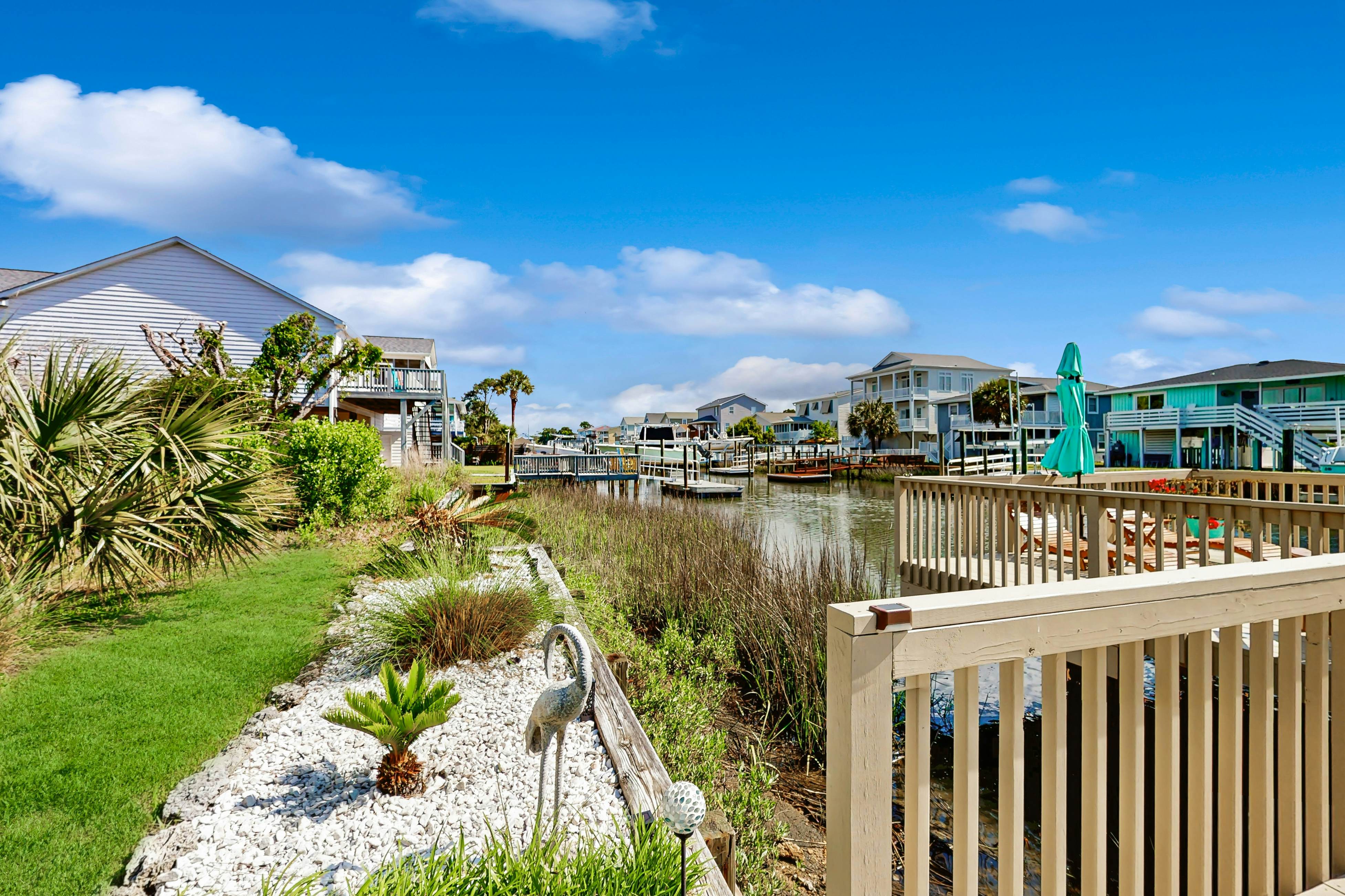 HB297 Holden the Waves- Private Boat and Floating Dock