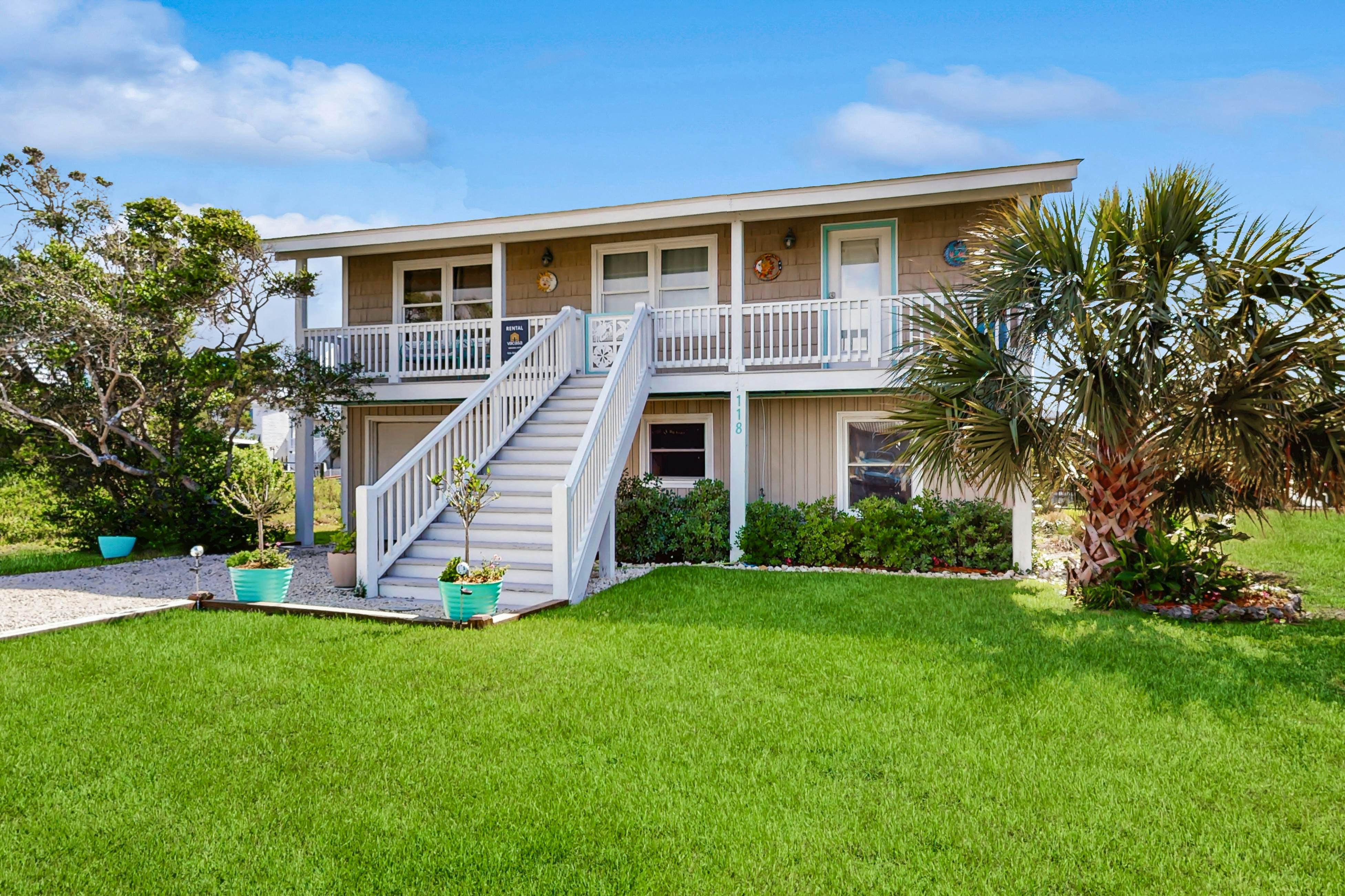 HB297 Holden the Waves- Private Boat and Floating Dock