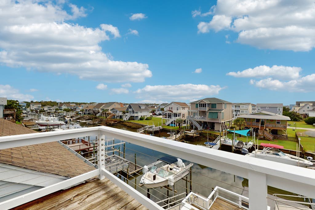 Canal home with hot tub, boat dock