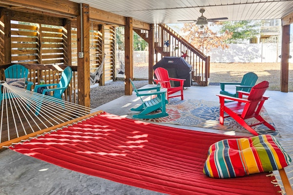 Seas the Day | Screened Porch & Bikes | Walk to Beach & Intracoastal Waterway