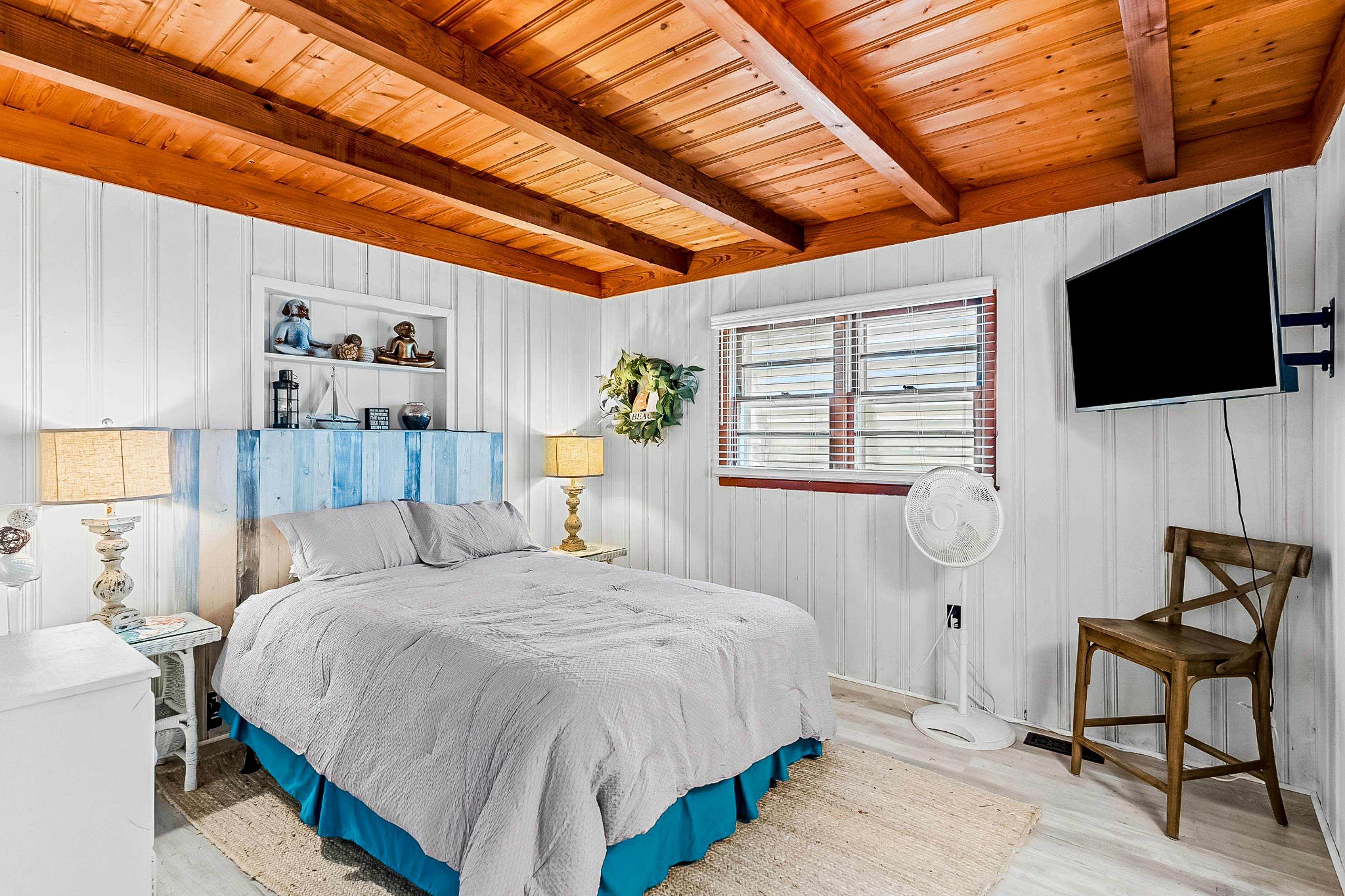 OAI166 Hasslin Hound