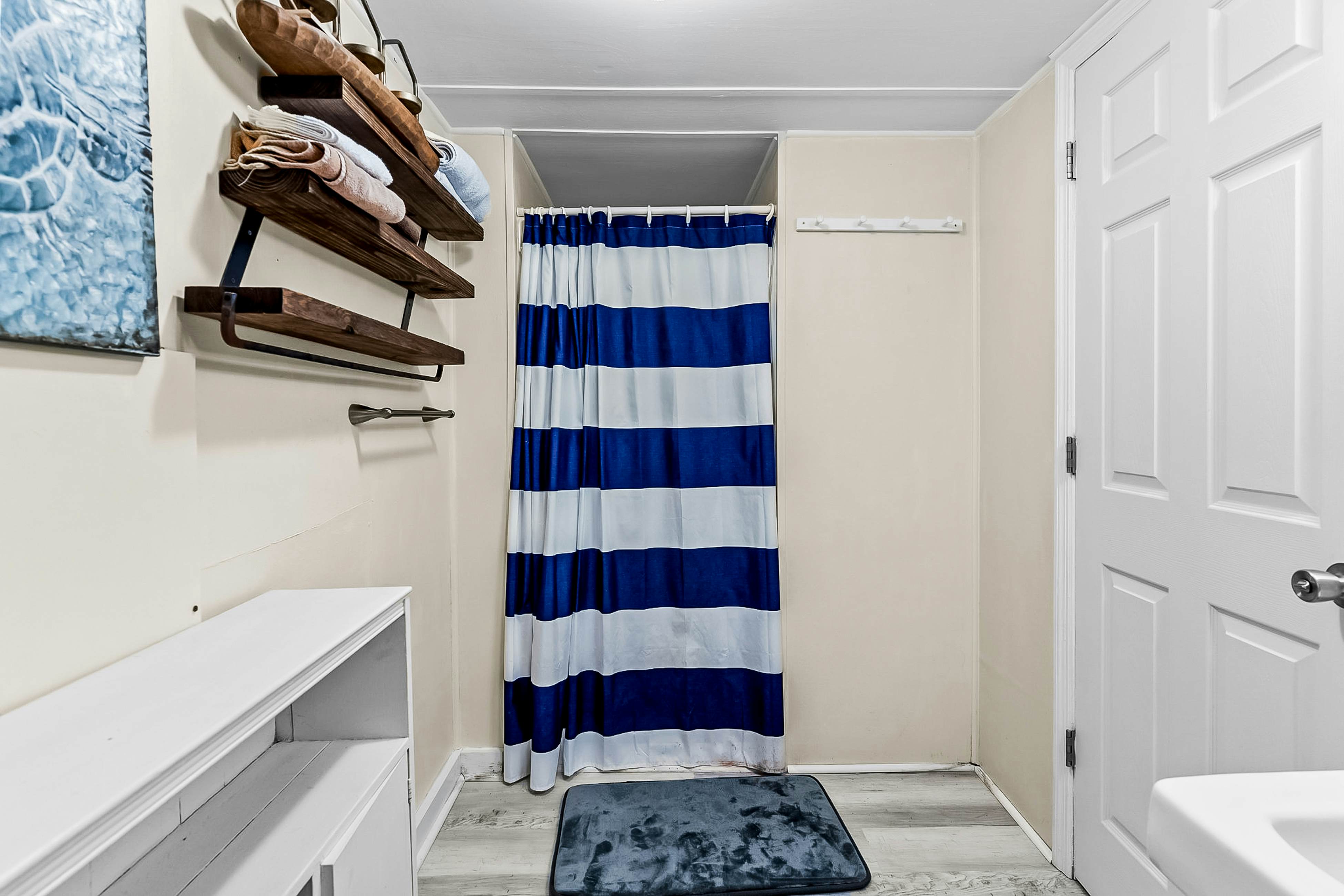 OAI166 Hasslin Hound