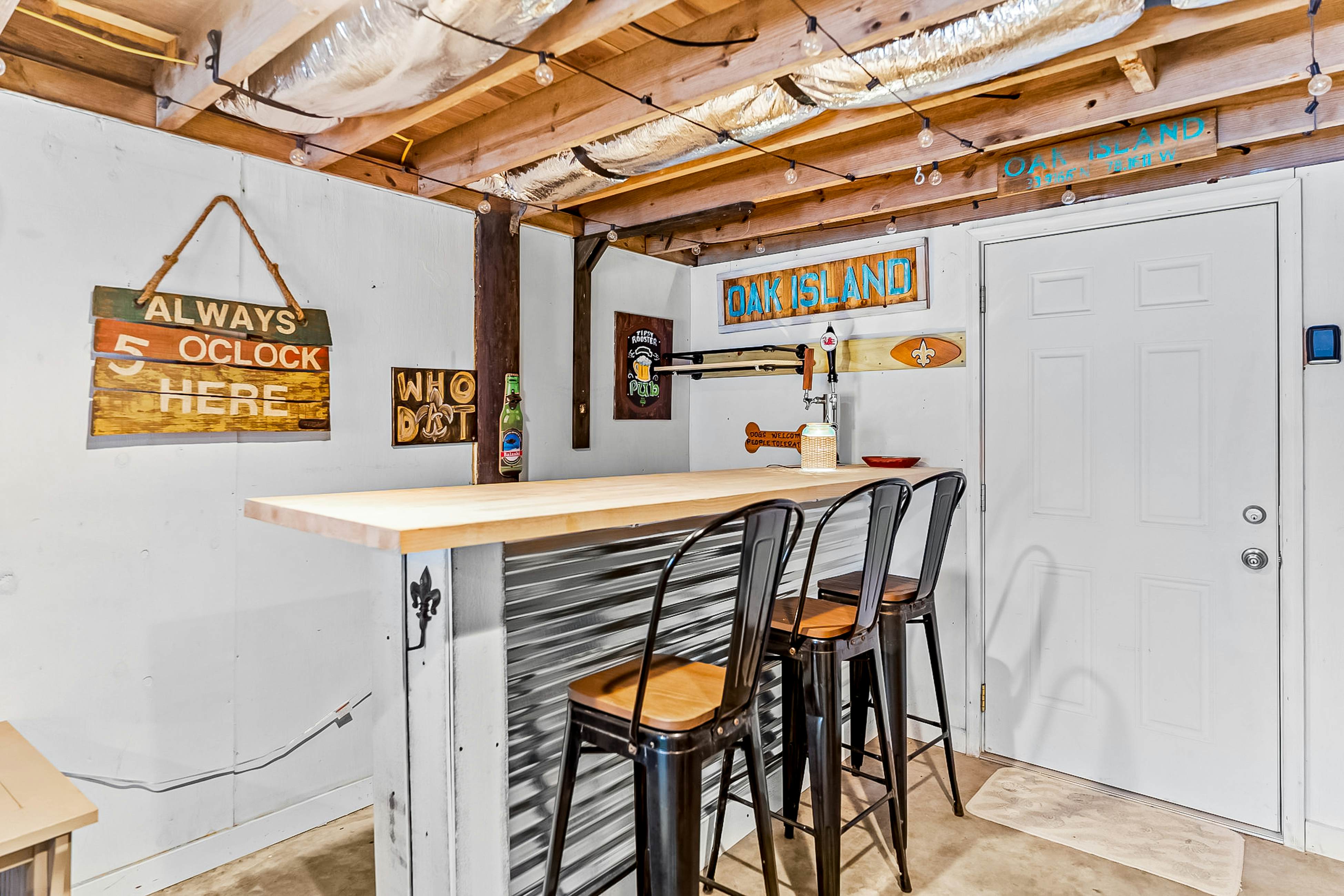 OAI166 Hasslin Hound