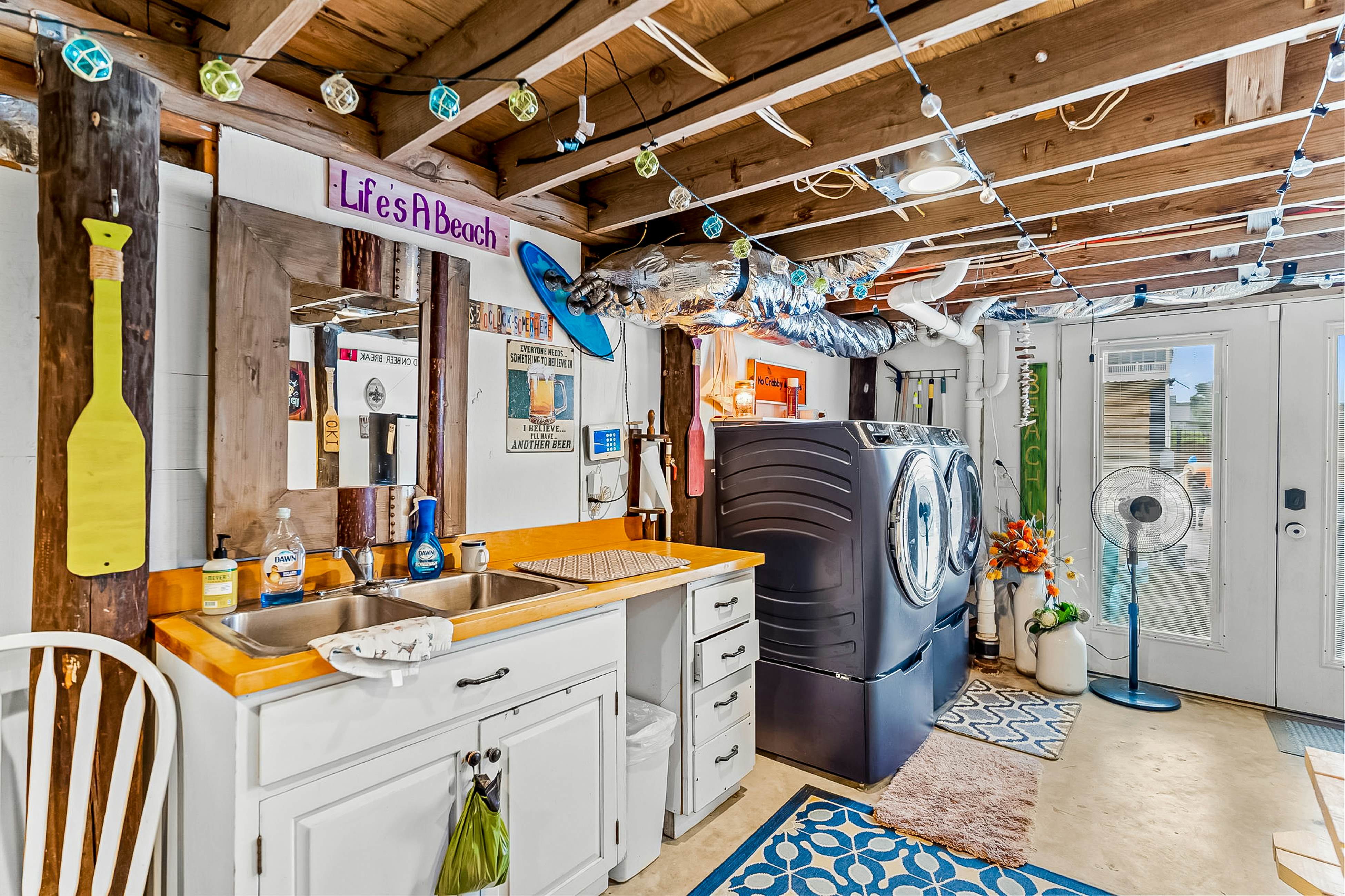 OAI166 Hasslin Hound