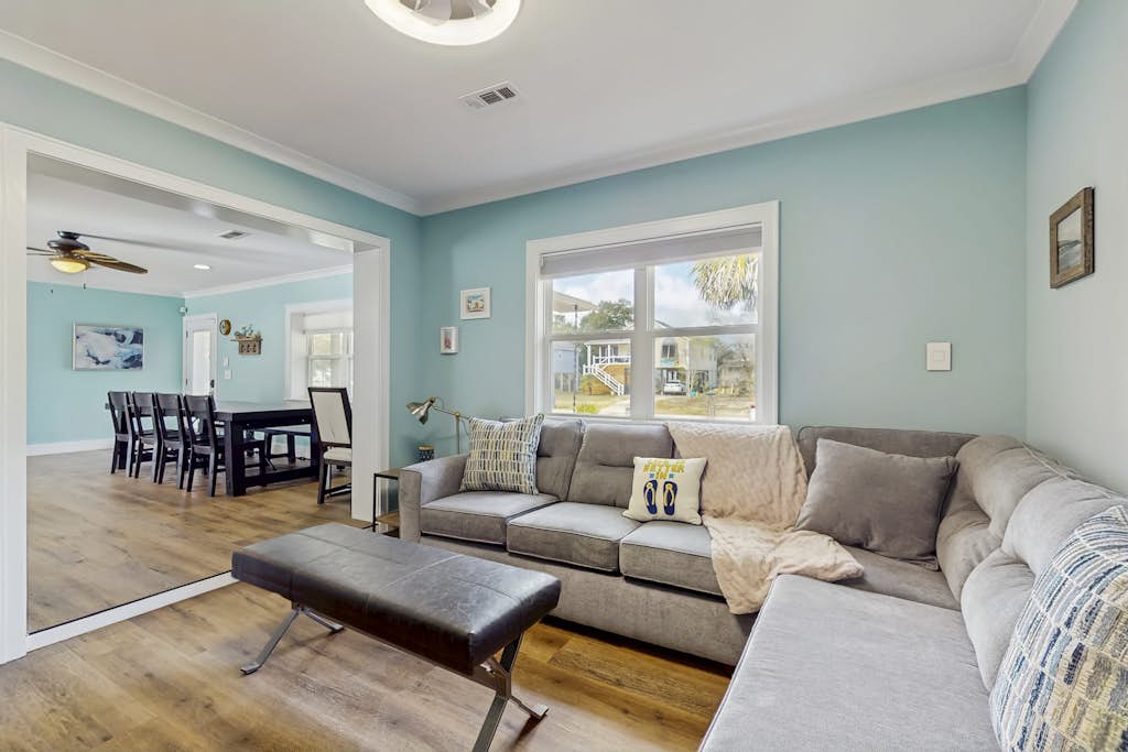 Coastal home with private pool and slide, close to beach and local attractions