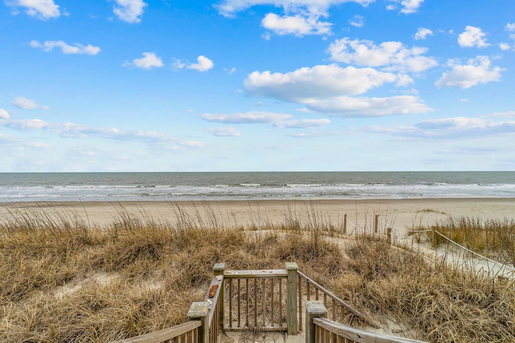 Stunning ocean front home with private hot tub and direct beach access