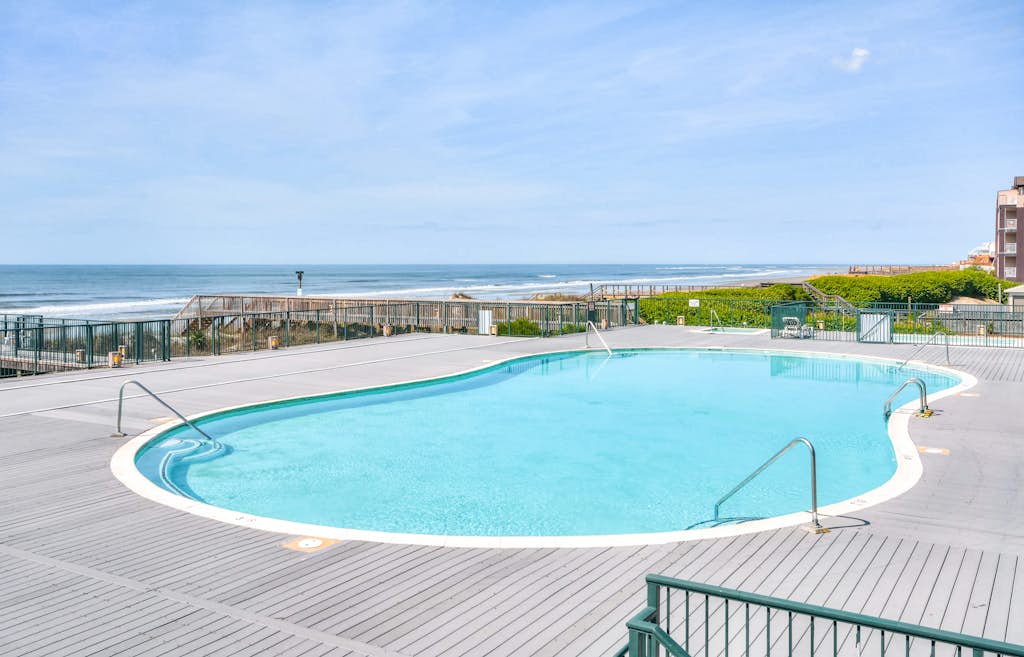 Pelican's Watch: Oceanfront | Deck | Pool