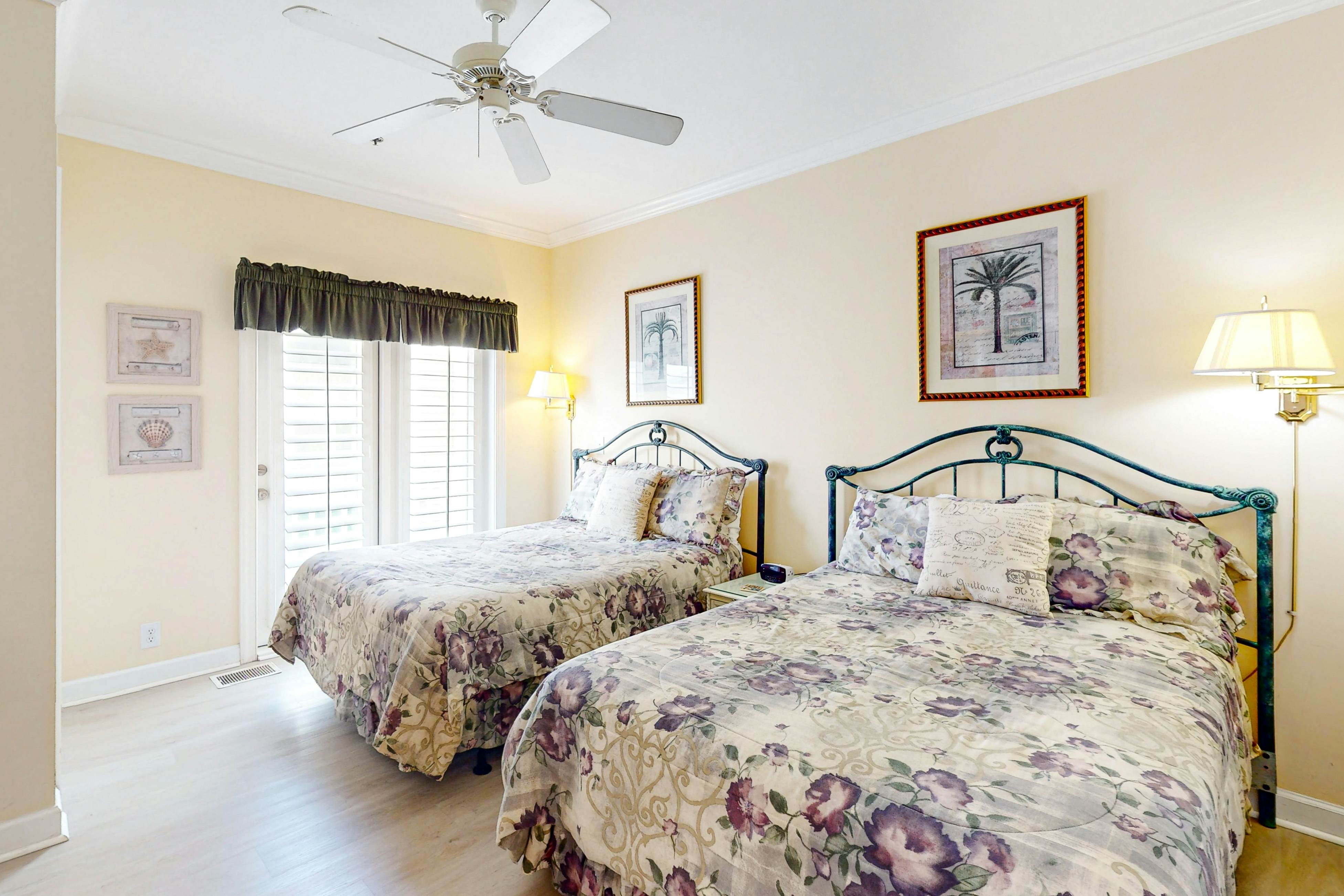 OIB13 Pelican's Watch