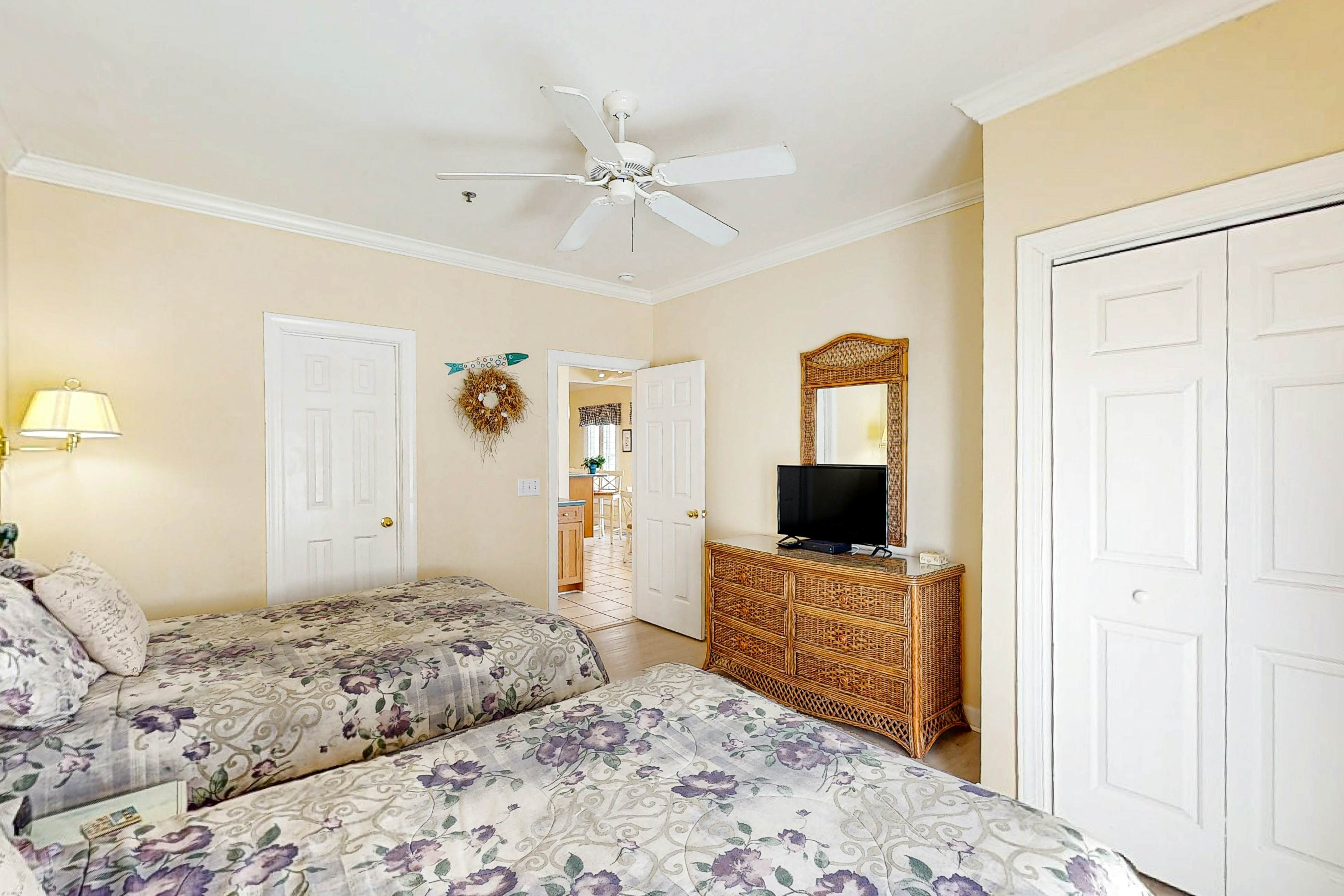 OIB13 Pelican's Watch