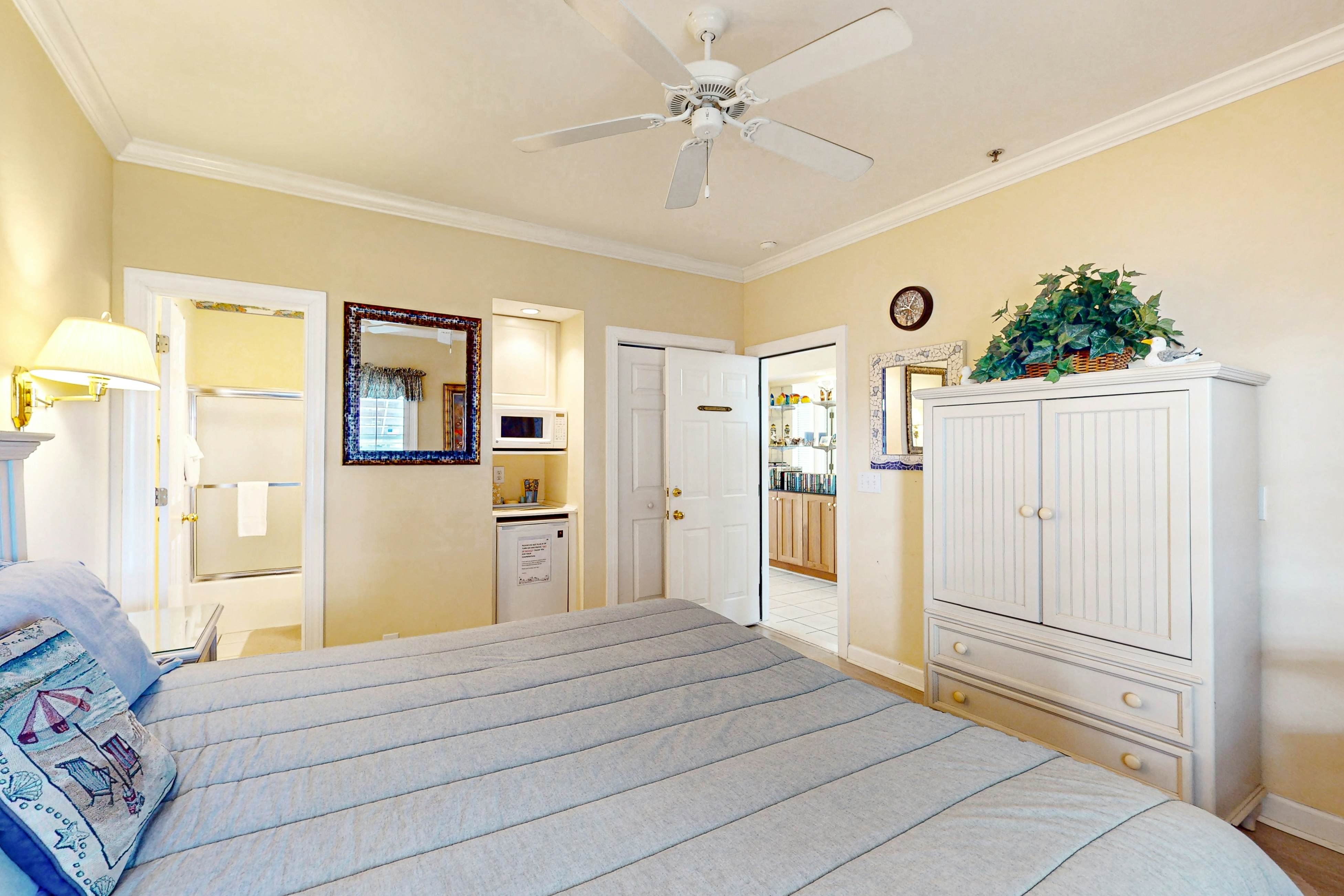 OIB13 Pelican's Watch