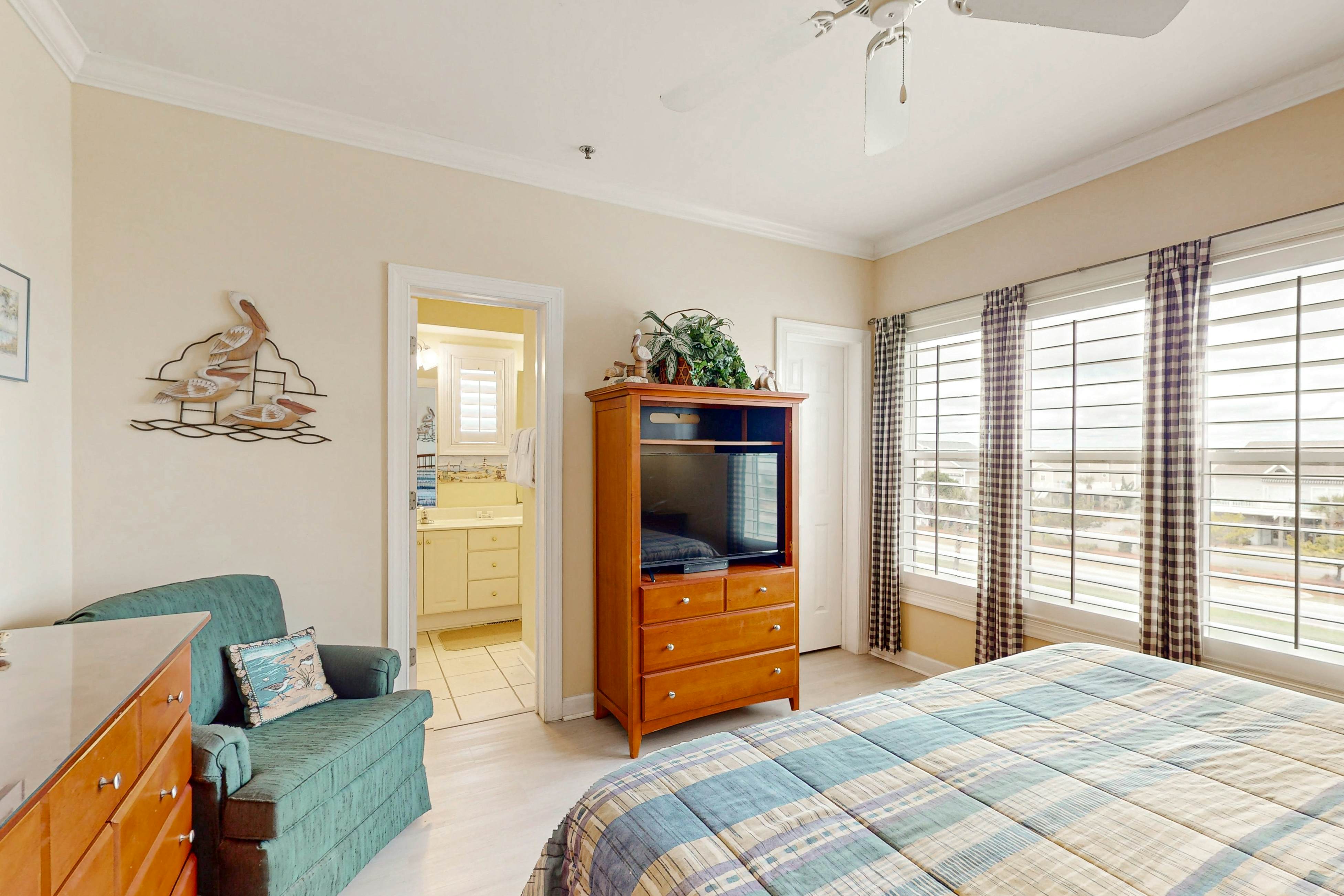 OIB13 Pelican's Watch