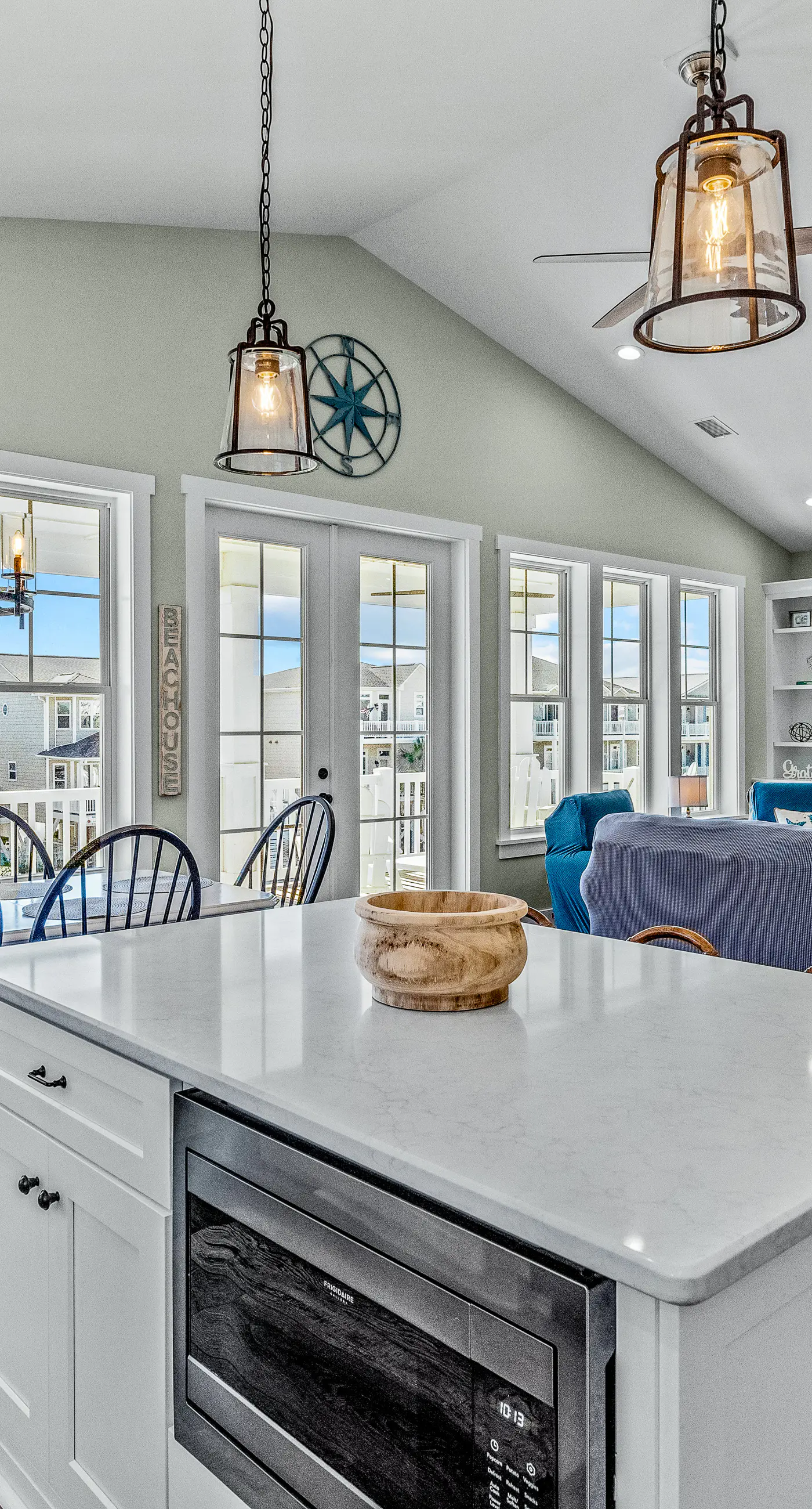 OIB22 Bella Vista