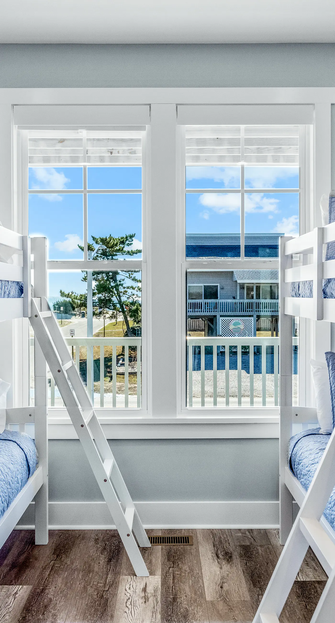 OIB22 Bella Vista